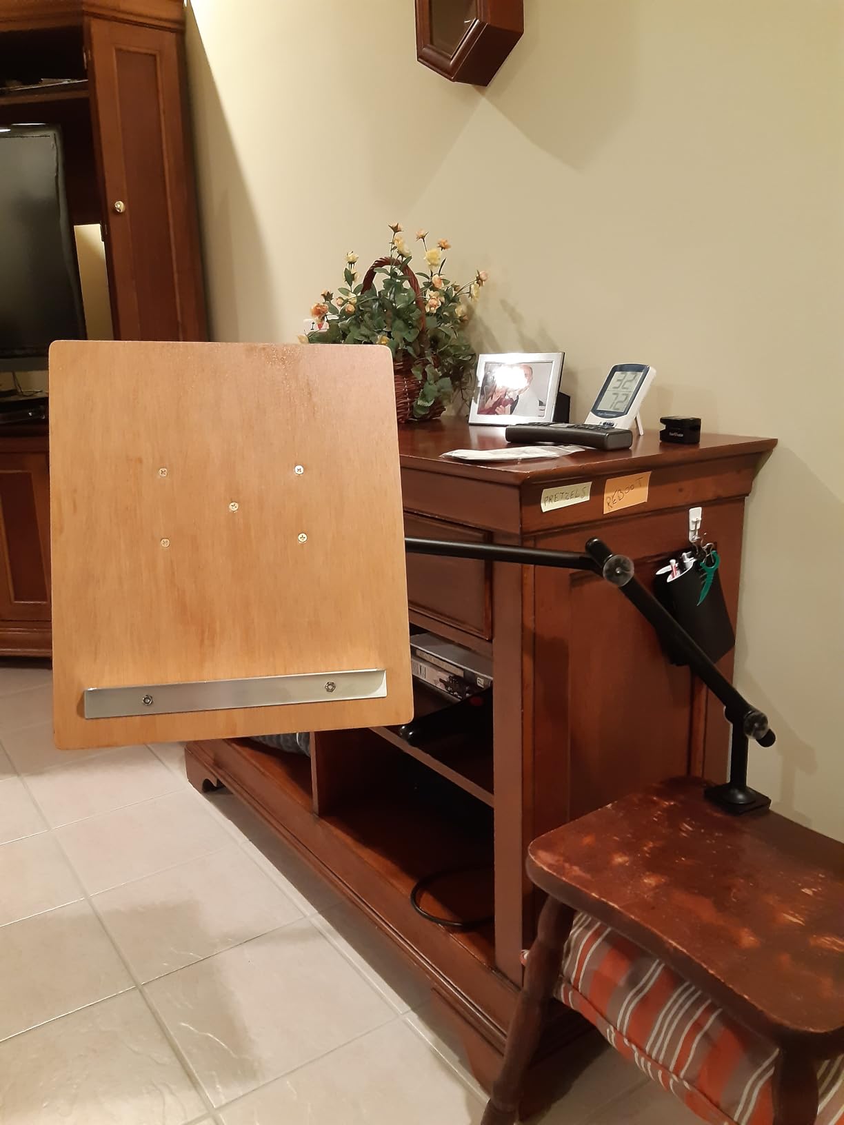 AboveTEK Tablet Stand Holder for Desk & Bed, Aluminum iPad Holder Arm with 360° Rotating Clamp, Adjustable Phone Stand Compatible with 4.7