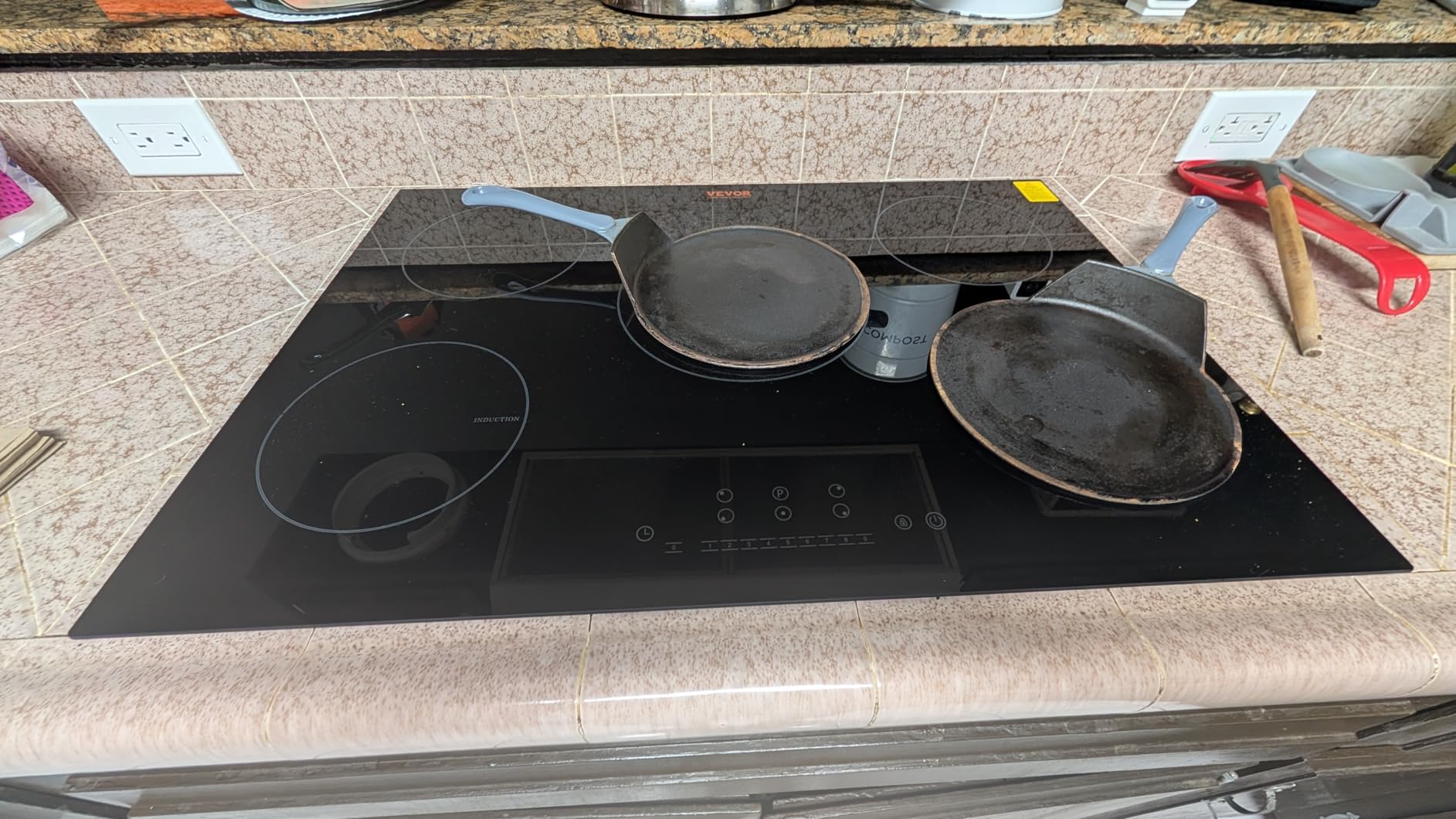 VEVOR Electric Cooktop, 5 Burners, 36'' Induction Stove Top, Built-in Magnetic Cooktop 9200W, 9 Heating Level Multifunctional Burner, LED Touch Screen w/Child Lock & Over-Temperature Protection customer photo 1