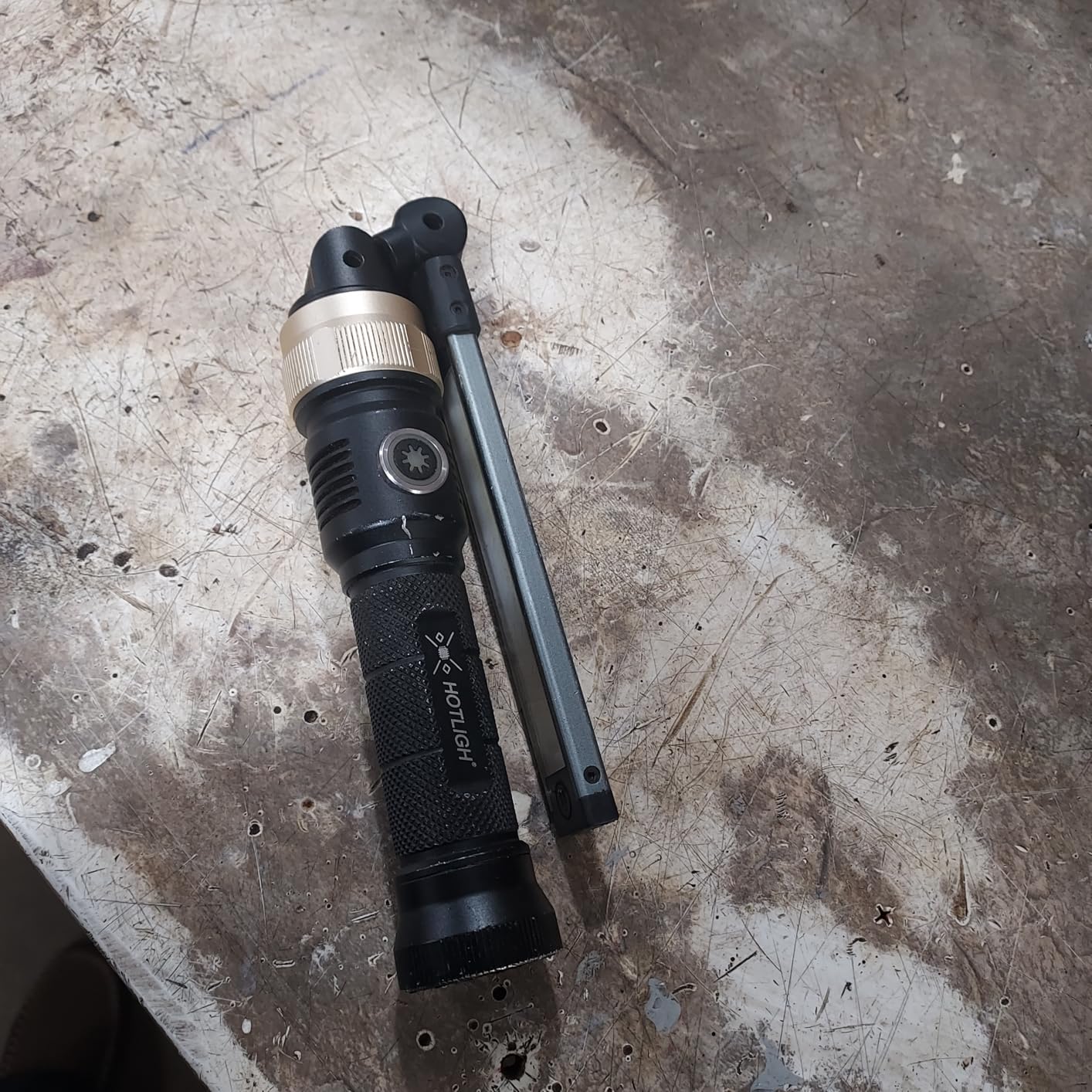 Rechargeable Work Light, 5000mAh Magnetic Flashlight with 360 Degree Rotate Foldable Design, 1200 Lumens LED Work Light, Mechanic Light for Car Repairing/Emergency customer photo 2