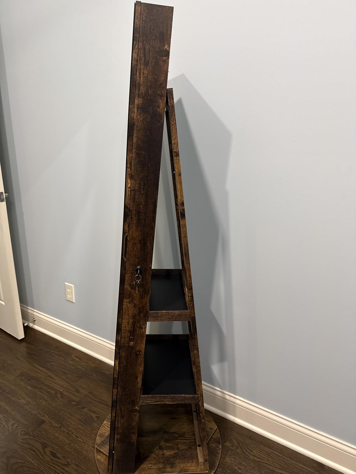 SONGMICS 6 LEDs Lockable Mirror Jewelry Cabinet, 360° Swivel Jewelry Organizer Armoire Standing, Frameless Full-Length Mirror, 3 Storage Shelves, Black Surface, Black Lining UJJC007B01 customer photo 1