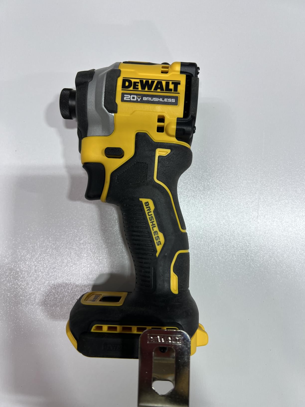 DEWALT DCF850B 20V Cordless Brushless Compact 1/4'' Impact Driver (Tool Only) customer photo 1