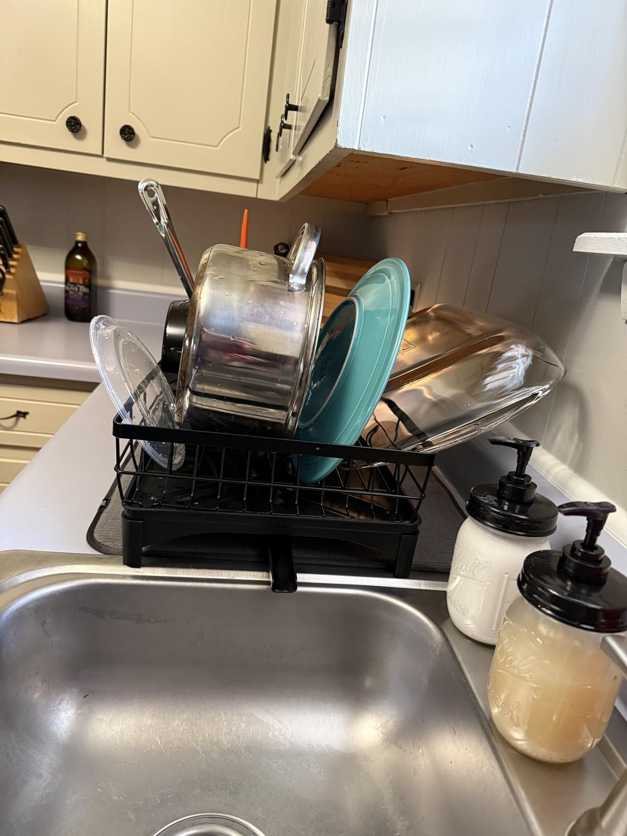 SNTD Dish Drying Rack for Kitchen Counter - Large Dish Rack with Drainboard, Rustproof Dish Drainer with Utensil Holder for Sink, Black customer photo 2