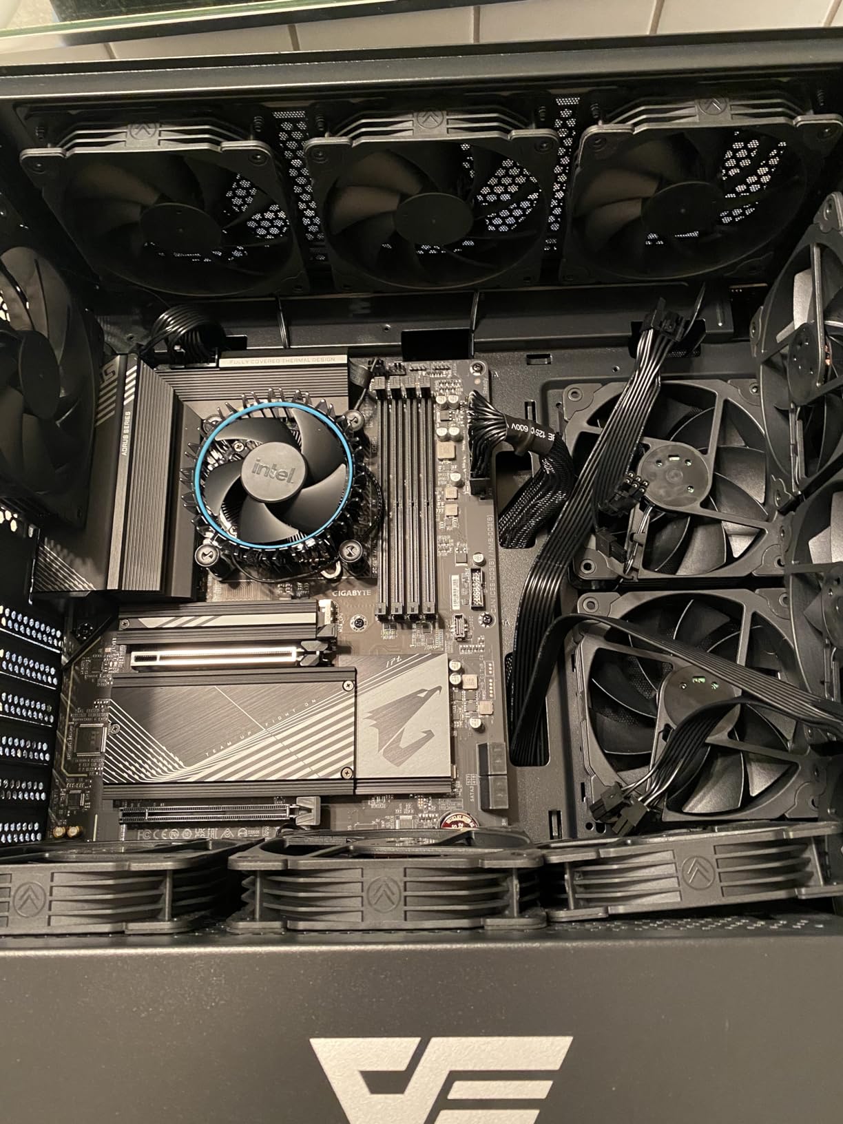 DARKROCK 3-Pack 120mm Black Computer Case Fans High Performance Cooling Low Noise 3-Pin 1200 RPM Hydraulic Bearing Quiet Long life Up to 30,000 hours 5 Years After-sales Service customer photo 2