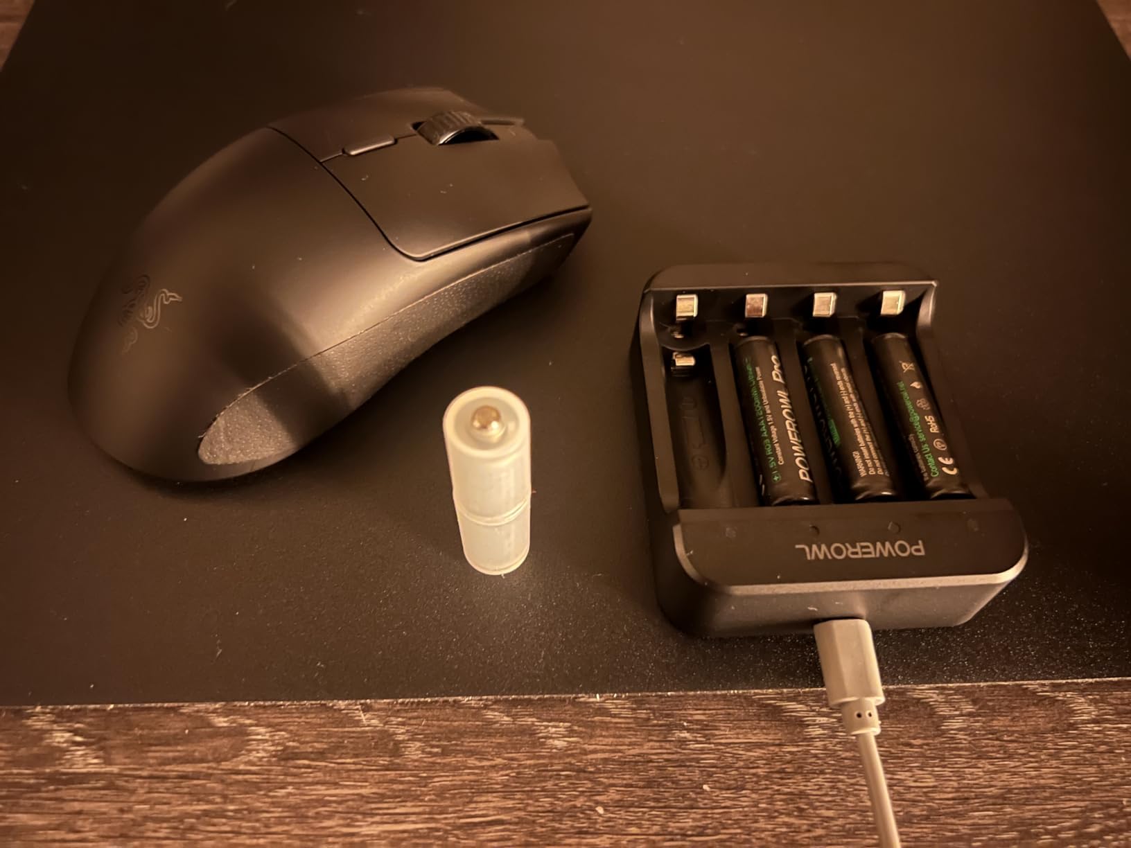 Razer Viper V3 HyperSpeed Wireless Esports Gaming Mouse: 82g Lightweight - Up to 280 Hr Battery - 30K DPI Optical Sensor - Gen-2 Mechanical Switches - 8 Programmable Controls - Classic Black customer photo 2