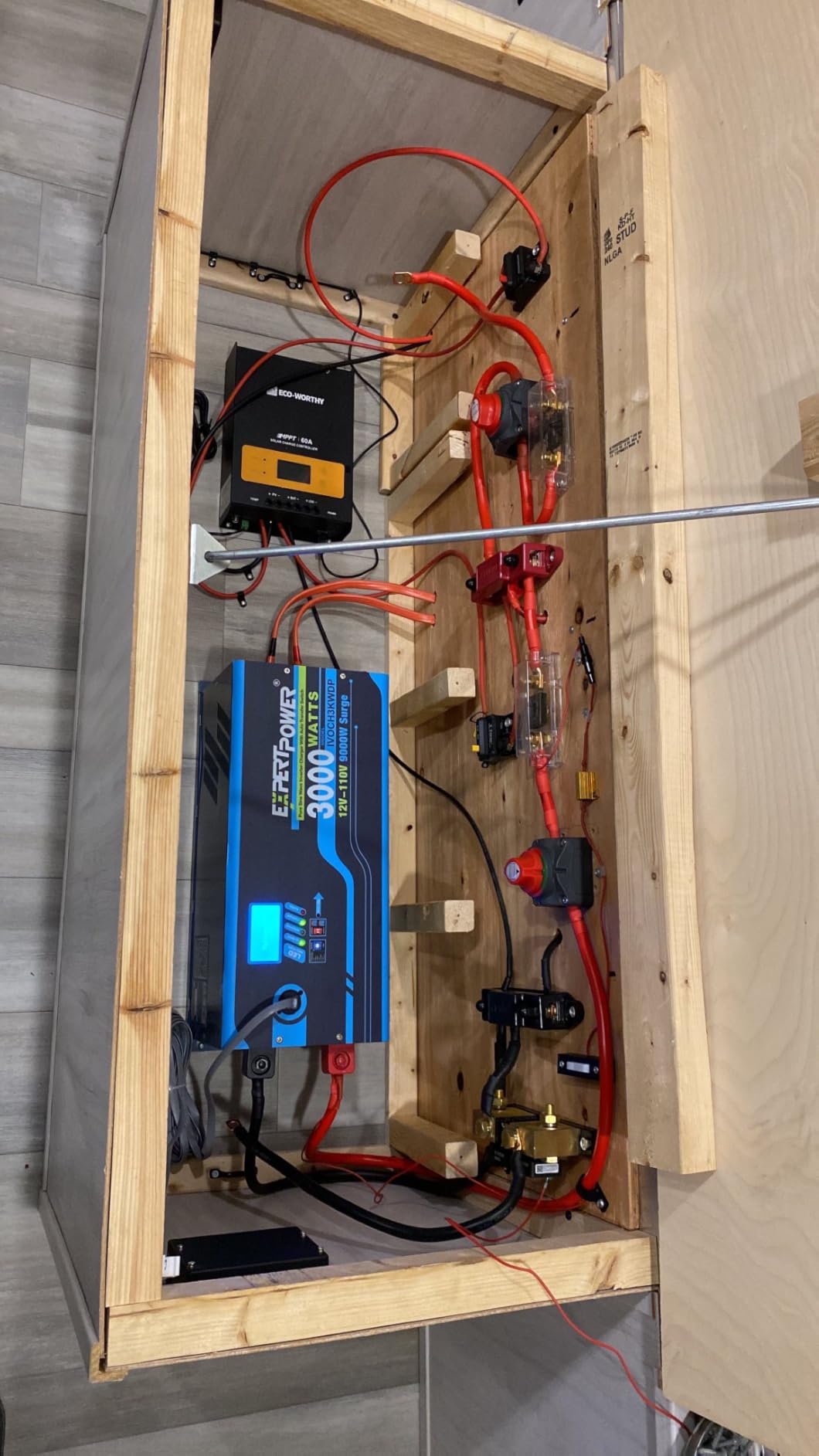 ExpertPower 3000W Pure Sine Wave Inverter Charger | Peak 9000W | DC 12V - AC 110V | LifePO4/ Lithium Battery Compatible | Auto Transfer Switch | External Display customer photo 1
