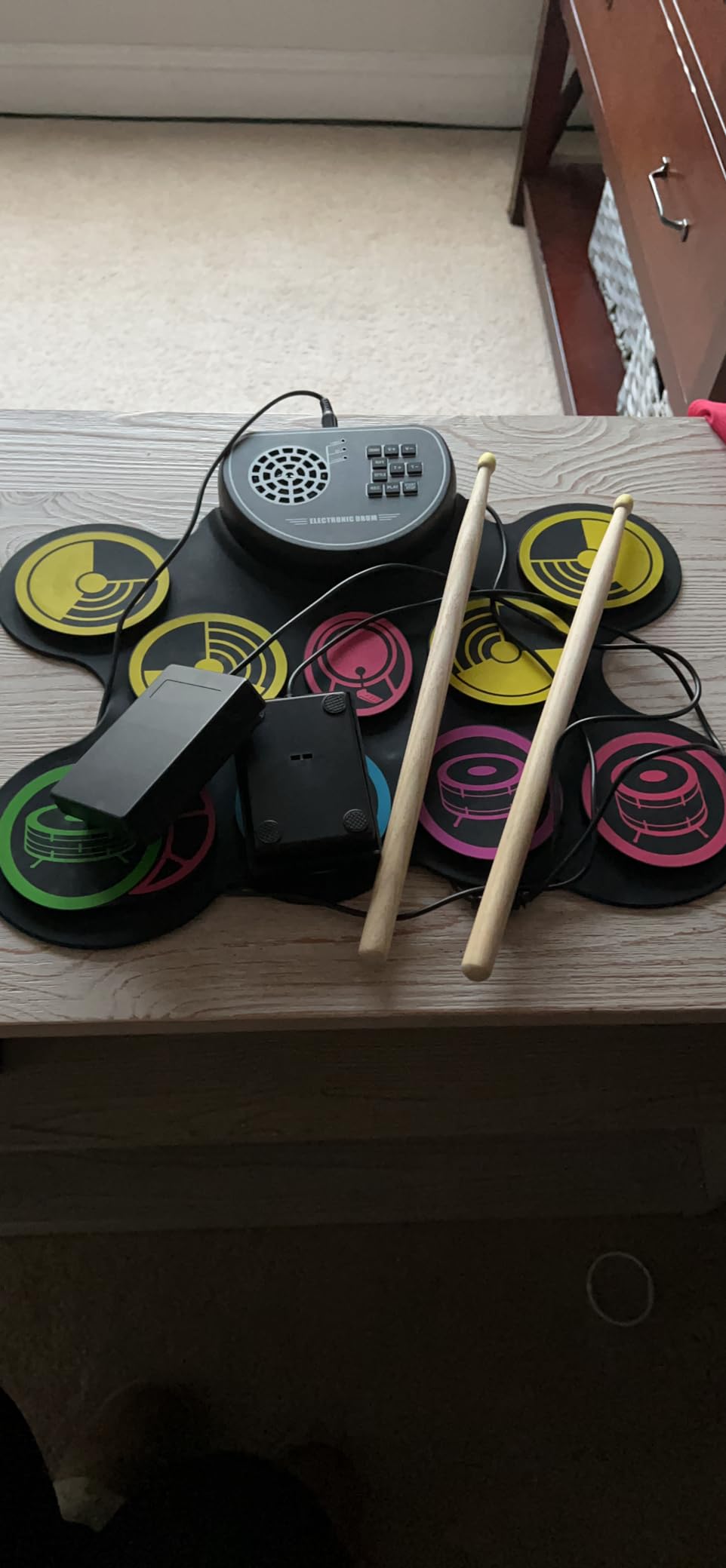 Electronic Drum Set, 10 Pads Roll-up Drum Practice Pad with Drum Pedals & Sticks, Built-in Speaker with Headphone Jack, Great Christmas & Birthday Gift for Kids customer photo 1