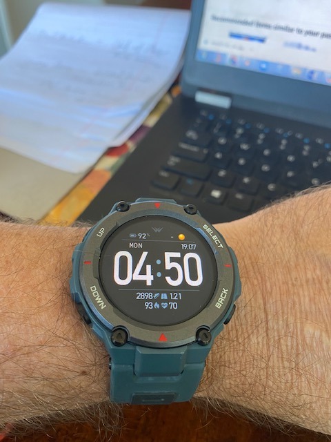 Amazfit Active Edge Smart Watch 46 mm, Rugged Fitness Watch, GPS, AI Health Coach, 16-Day Battery, 130+ Sports Modes, Activity Trackers and Smartwatches Android and iPhone Compatible, Lava Black customer photo 1