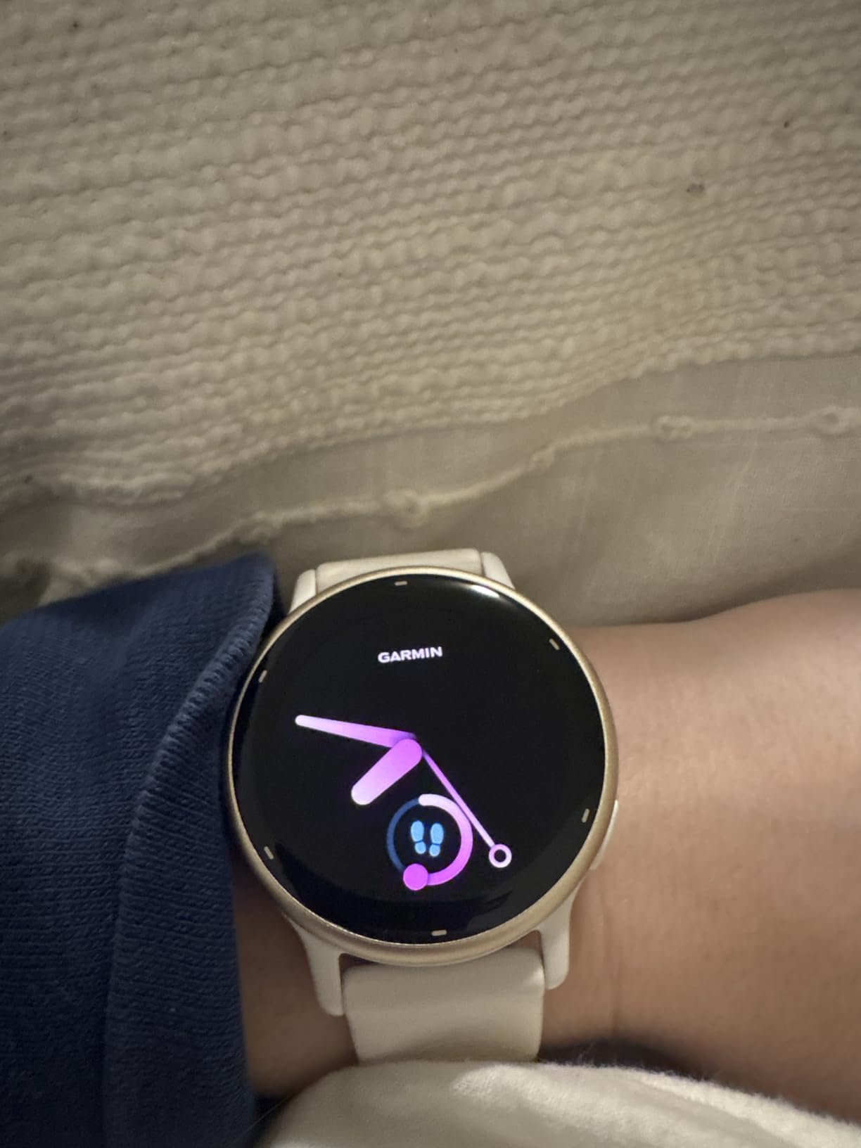 Garmin Vivoactive 5, Health and Fitness GPS Smartwatch, AMOLED Display, Up to 11 Days of Battery, Slate Aluminum Bezel with Black Case and Silicone Band customer photo 2