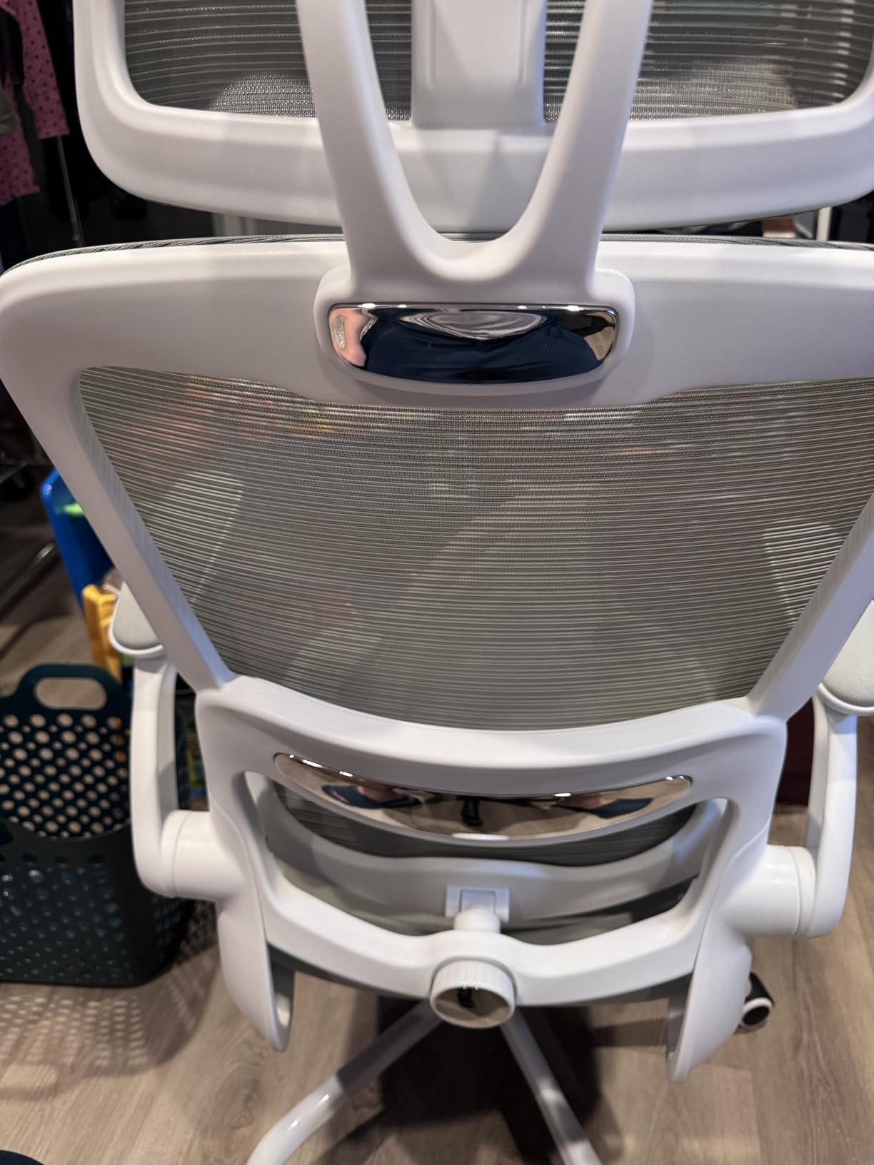 TRALT Office Chair Ergonomic Desk Chair, 330 LBS Home Mesh Office Desk Chairs with Wheels, Comfortable Gaming Chair, High Back Office Chair for Long Hours (White) customer photo 1