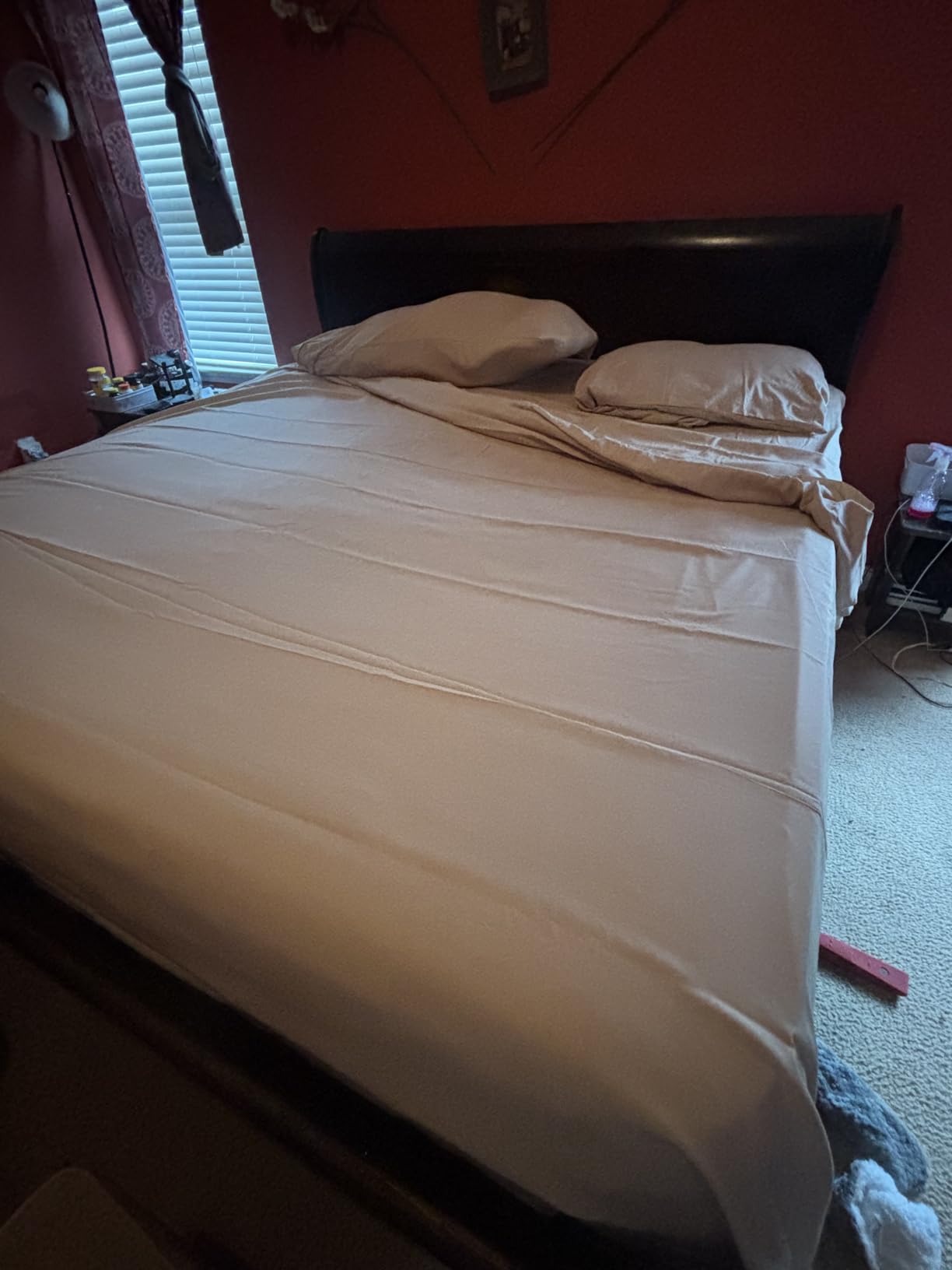 Queen Sheet Set - Brushed Microfiber - Ultra Soft Bed Sheets for Queen Size Bed Set - Deep Pocket, Wrinkle & Fade Resistant - Includes 1 Fitted, 1 Flat, 2 Pillowcases (Grey) customer photo 2