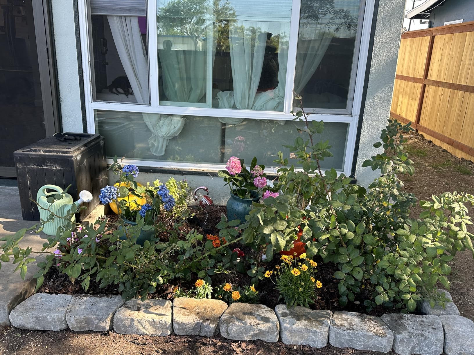 Flamaker Outdoor Storage Box 80 Gallon Resin Waterproof Deck Box Delivery Box with Wood Texture Large Storage Bin for Patio Cushions (Brown) customer photo 1