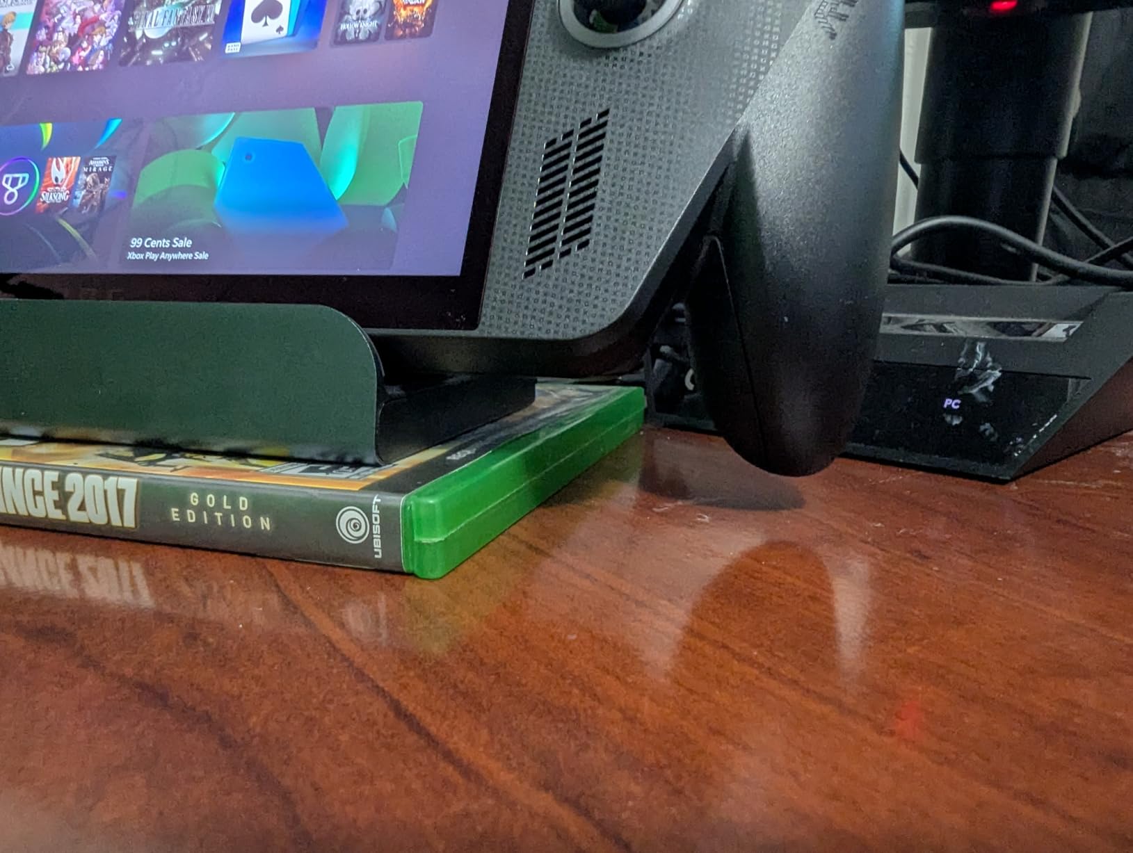 iVANKY 4K@144Hz Steam Deck Dock, 8-in-1 Docking Station for ASUS ROG Ally X/Legion Go/MSI Claw, ROG Alloy/Valve Stream Deck OLED Hub, HDMI 2.1, 1Gbps Ethernet, 3*USB-A 3.0, 100W Charge customer photo 1