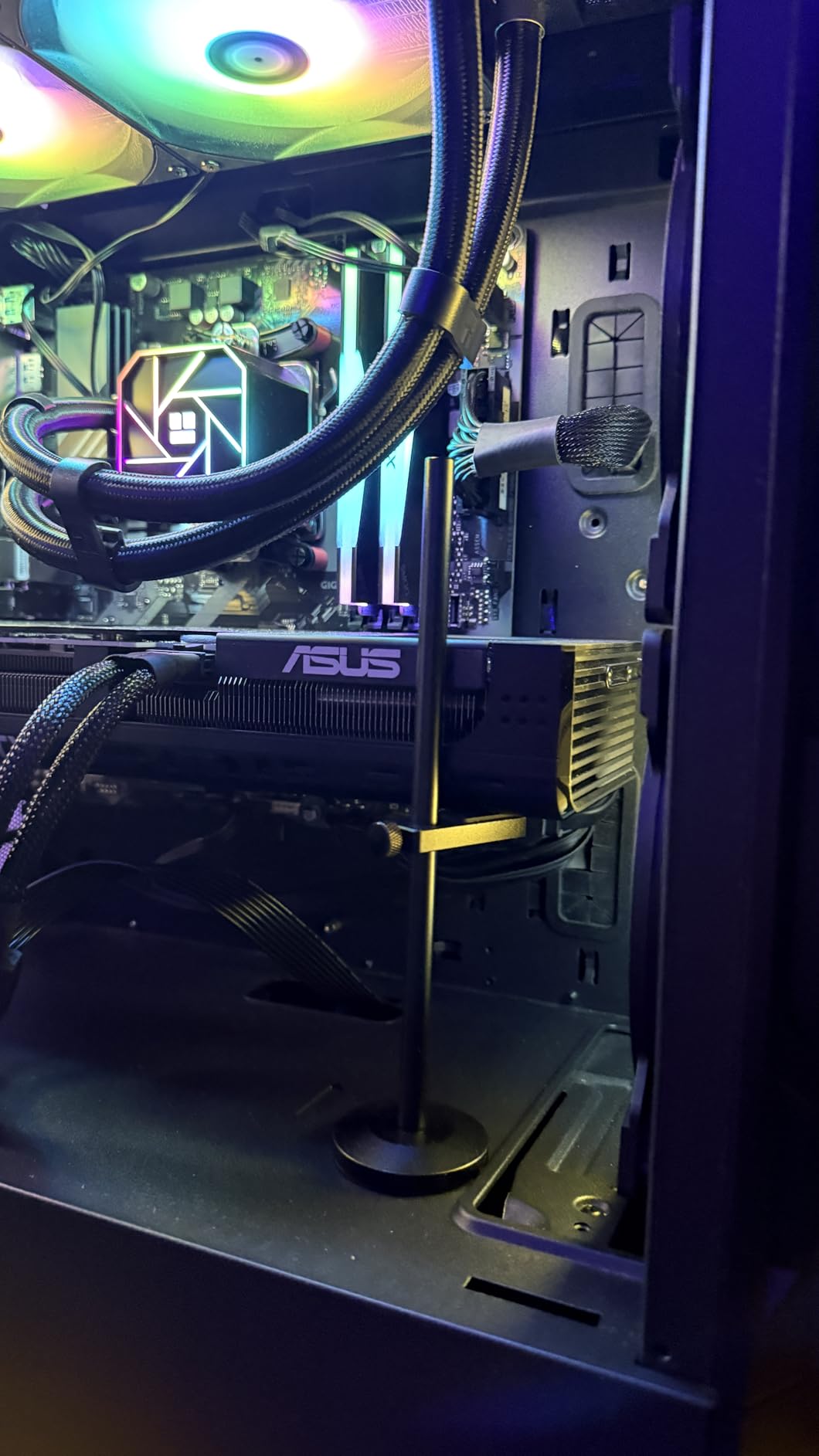 JOYJOM GPU Support Bracket: Adjustable Aluminum Anti Sag GPU Bracket Video Graphics Card Support GPU Stand Holder GPU Support with Hidden Magnet and Anti-Slip Pad-19cm customer photo 1