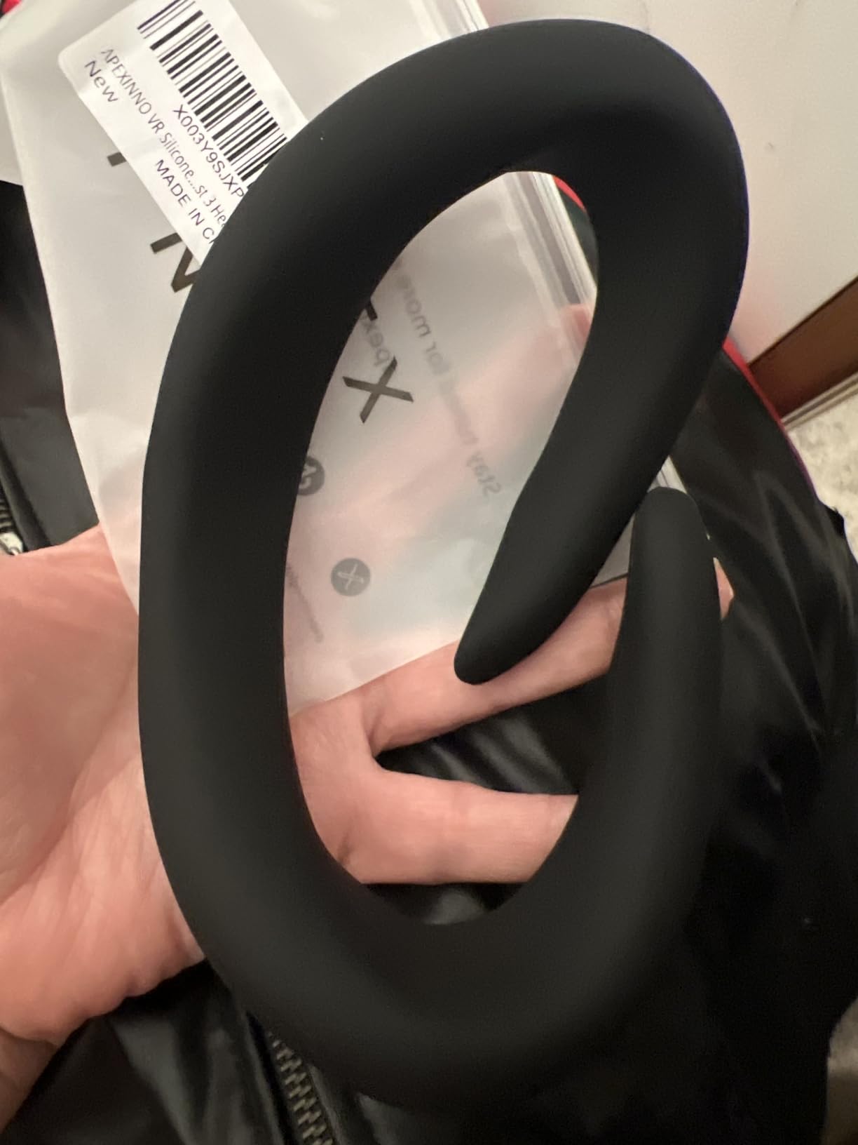 APEXINNO VR Silicone Face Pad Cover for Meta Quest 3 Original Headset - Enhanced Comfort, Sweat-Resistant, Soft Cushion Replacement for Oculus/Meta Quest 3 Accessories customer photo 2