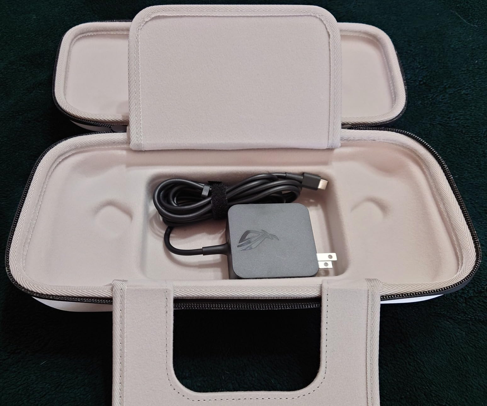 Syntech Hard Carrying Case Compatible with ROG Ally/Ally X [Not for Xbox 2025], Portable Travel Handheld Case for Storage Console & Accessories, EVA Shockproof Protective Carry Bag with Large Capacity customer photo 2