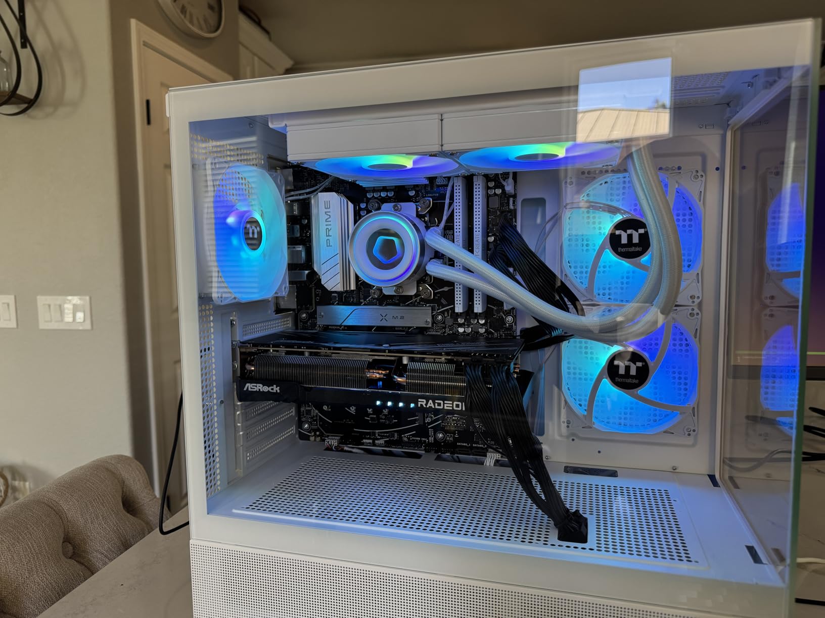 ASRock Challenger Radeon RX 7800 XT OC RX7800XT CL 16GO 16GB GDDR6-90-GA4SZZ-00UANF customer photo 1