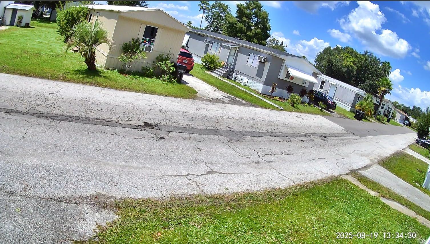 WYZE Cam v4 (Latest Model), 2.5K AI Security Camera, Indoor/Outdoor Cameras for Home Security, Baby Monitor & Pet Camera, Vibrant Color Night Vision, No Subscription Required customer photo 1