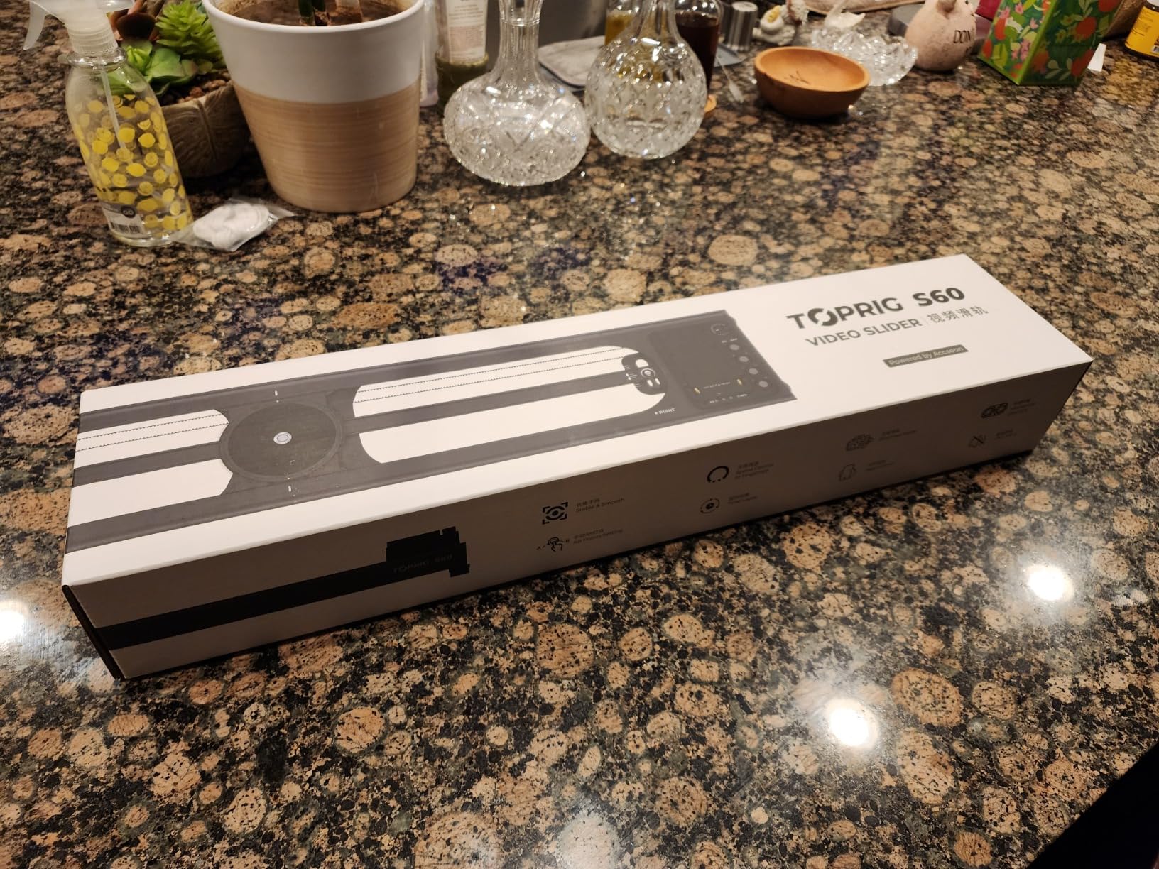 Accsoon Toprig S40 Motorized Camera Slider 16inch, Button/APP Control, Speed Adjust/Time-Lapse/120 Degree Panoramic/Loop Mode customer photo 2