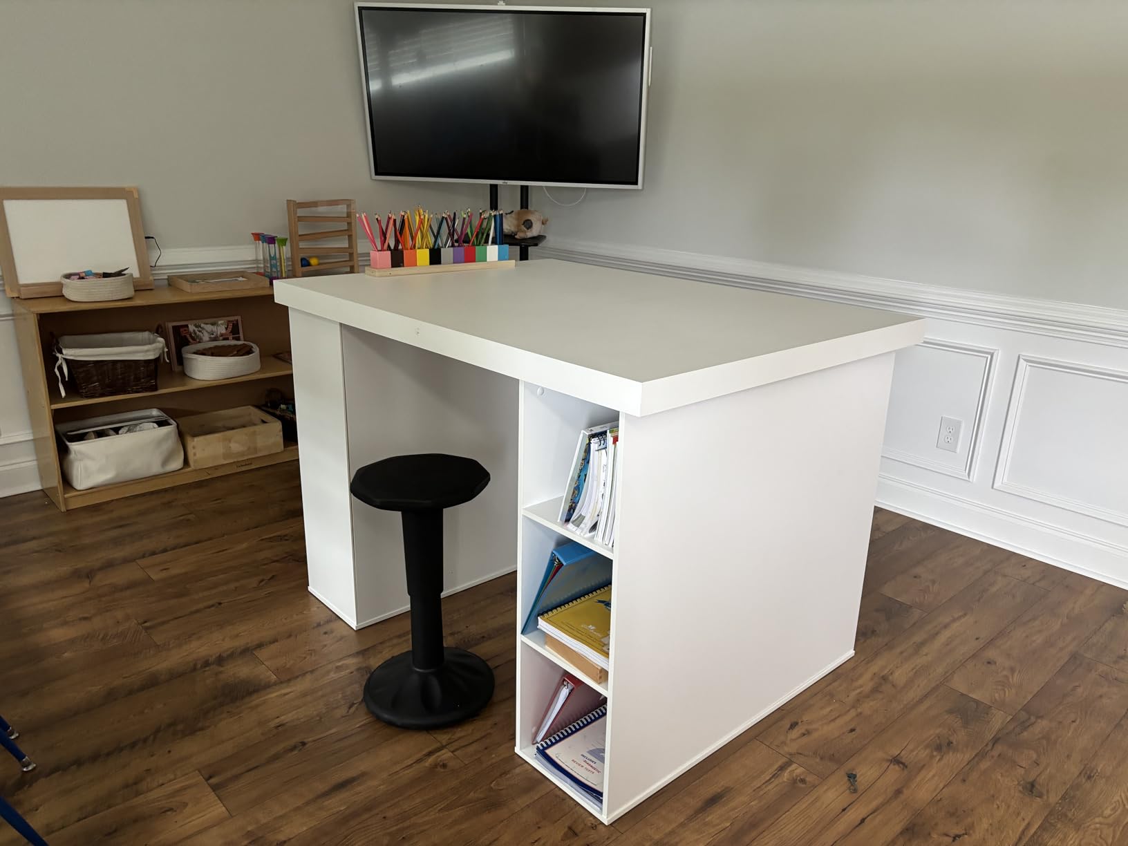 Vibe S1 4K UHD Smart Board, 55 Inch Digital Whiteboard for Office and Classroom, Electronic Presentation Meeting Device for Hybrid Work, Interative Touchscreen Display, Chrome OS and 250+ Free Apps customer photo 1