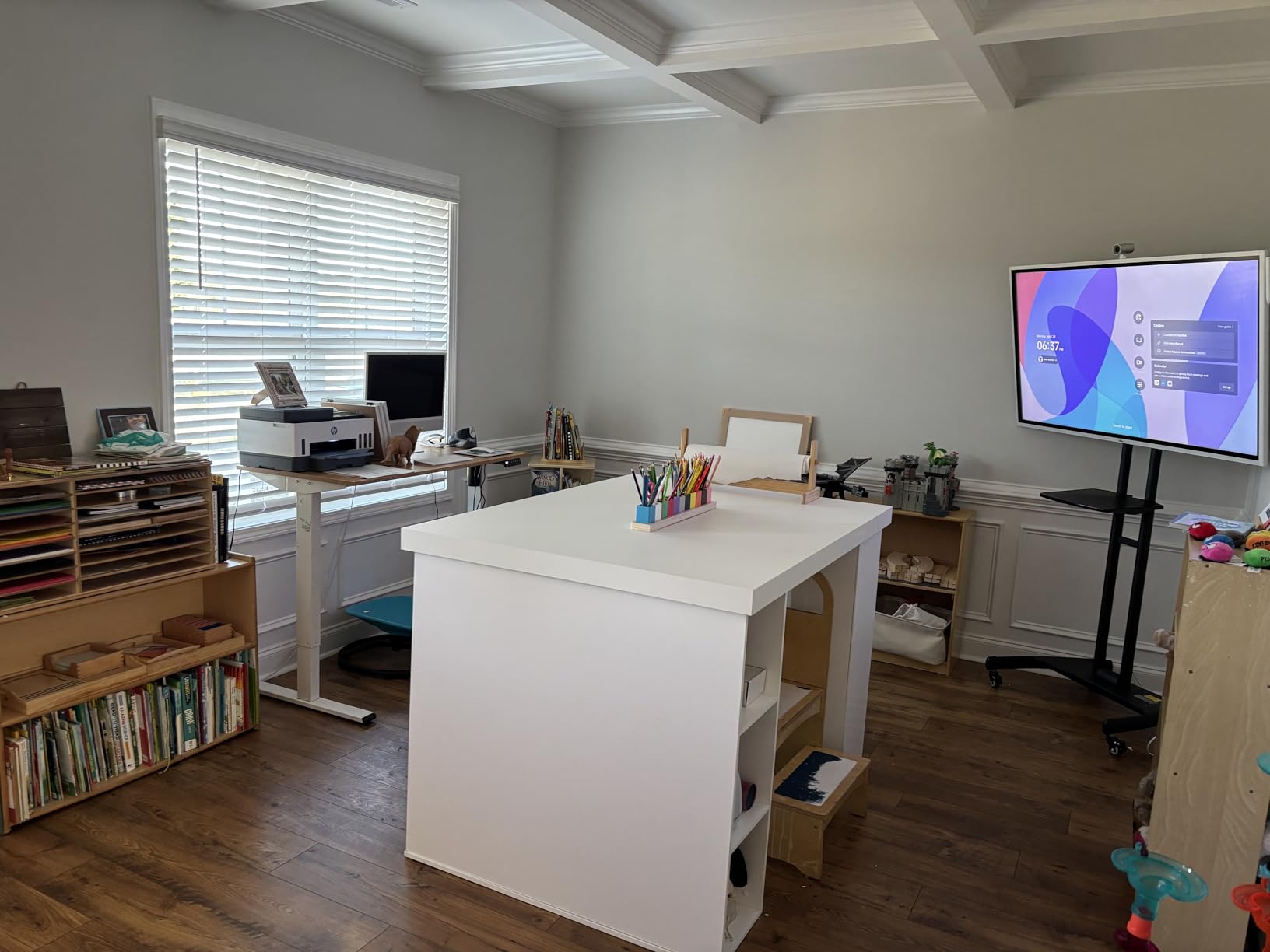 Vibe S1 4K UHD Smart Board, 55 Inch Digital Whiteboard for Office and Classroom, Electronic Presentation Meeting Device for Hybrid Work, Interative Touchscreen Display, Chrome OS and 250+ Free Apps customer photo 2