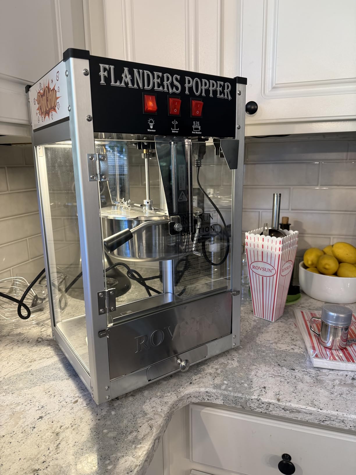 ROVSUN Popcorn Machine with 16 Ounce Kettle ETL Certified, Vintage Popcorn Maker Commercial Popcorn Machine Countertop w/Stainless Steel Scoop, Oil Spoon & 3 Popcorn Cups for Home Movie Theater, Black customer photo 2