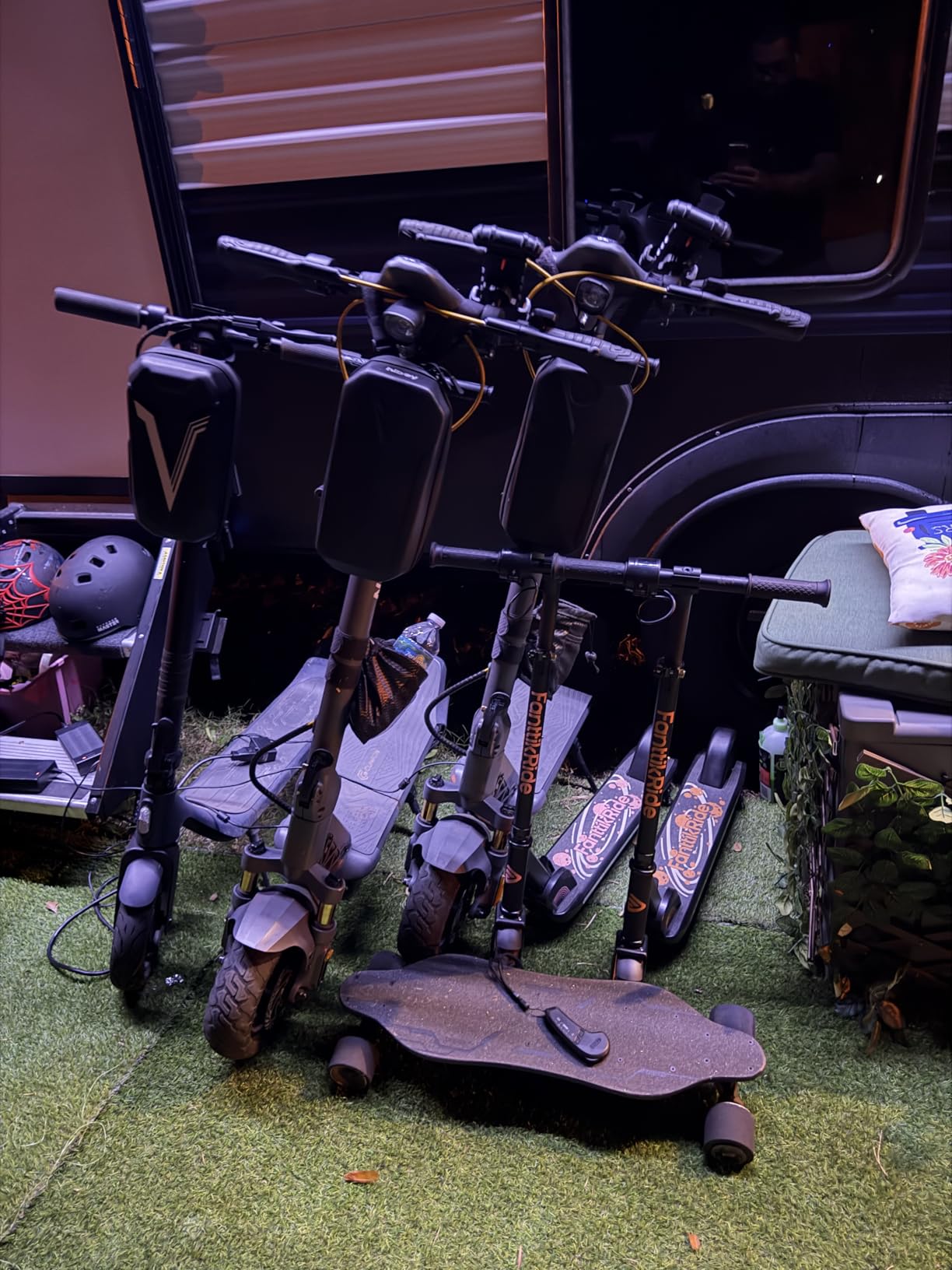 Electric Scooter, Up to 31 MPH, 50-Mile Long Range, Dual Brake & Dual Suspension, 1600W Peak Motor, Off-Road Heavy Duty E-Scooter for Adults and Teens, 300+ lbs customer photo 1