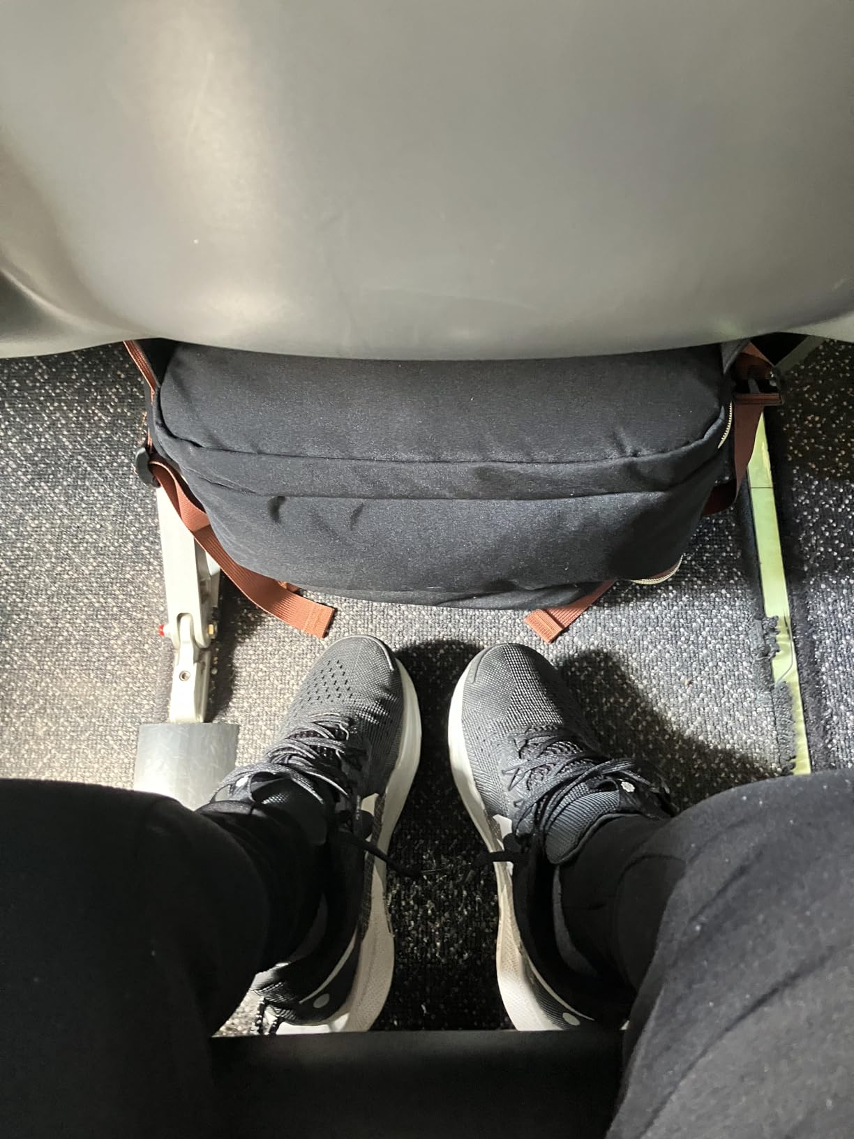 LOVEVOOK 40L Travel Backpack for Women & Men, Airline Approved Carry On Luggage with 3 Packing Cubes, TSA Overnight Bags, Waterproof Personal Item Bag, Weekender Essentials Backpacks fits 17