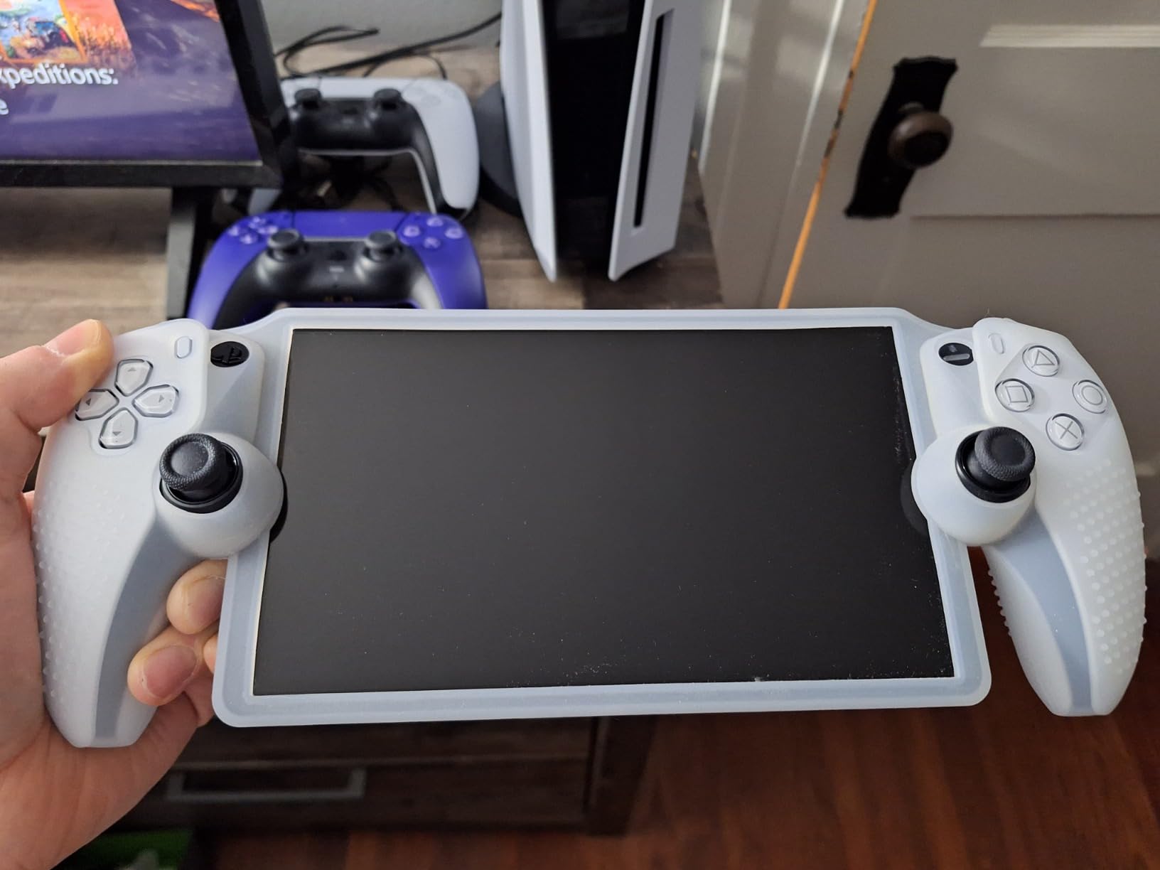 MOJOXR Silicone Protective Cover and Stick Caps Compatible with PS Portal, Anti-Slip Protector Case and 10 Thumb Grip Caps Accessories for PS Portal Remote Player(Black) customer photo 1