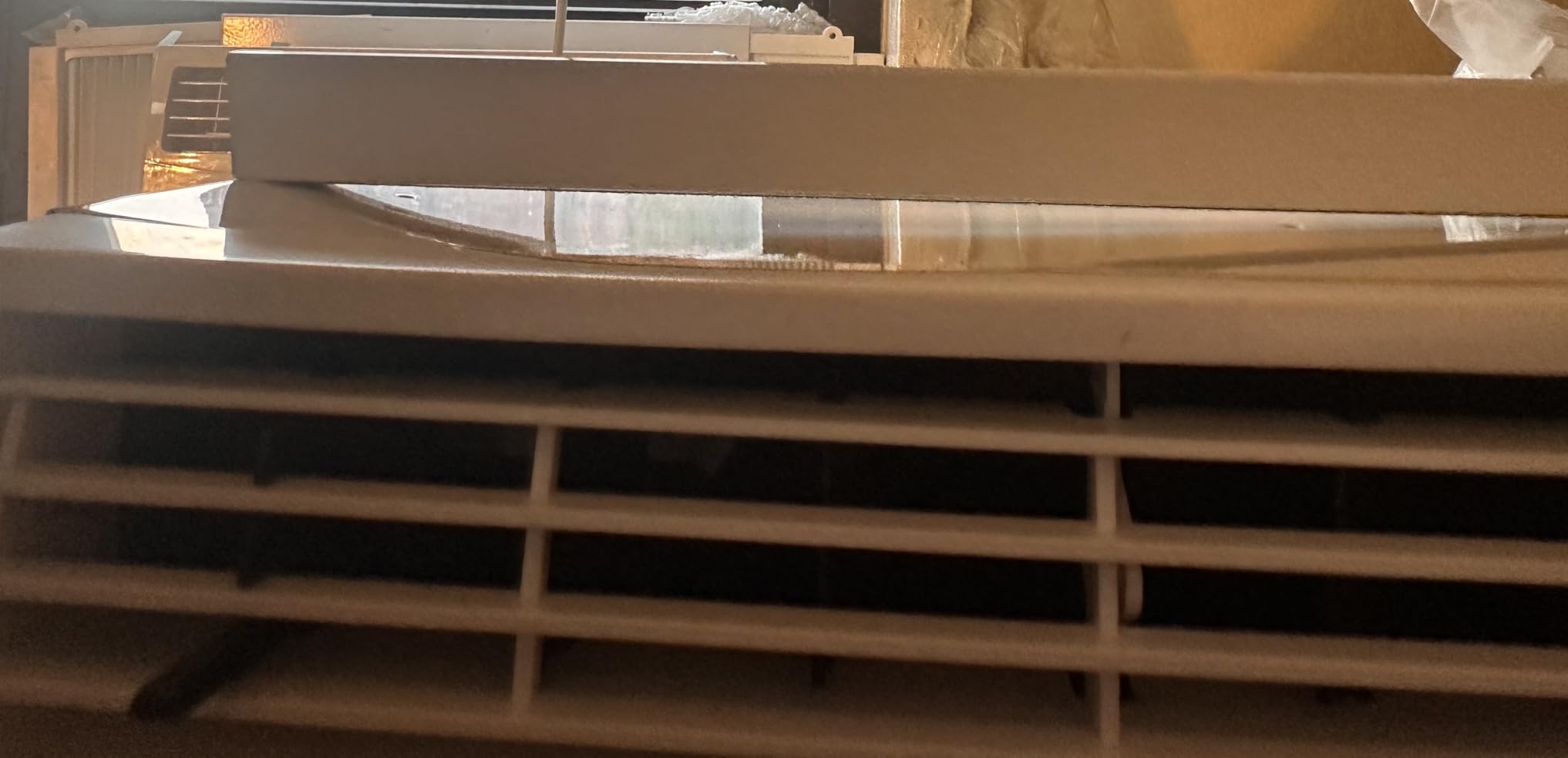 LG LW1024RSMX Window Conditioner, Wi-Fi Enabled w/Remote, 450 Sq.Ft, 4-Way Air Deflection, 3 Cooling and Fan Speeds, 115V, 10,000 BTU, White customer photo 1