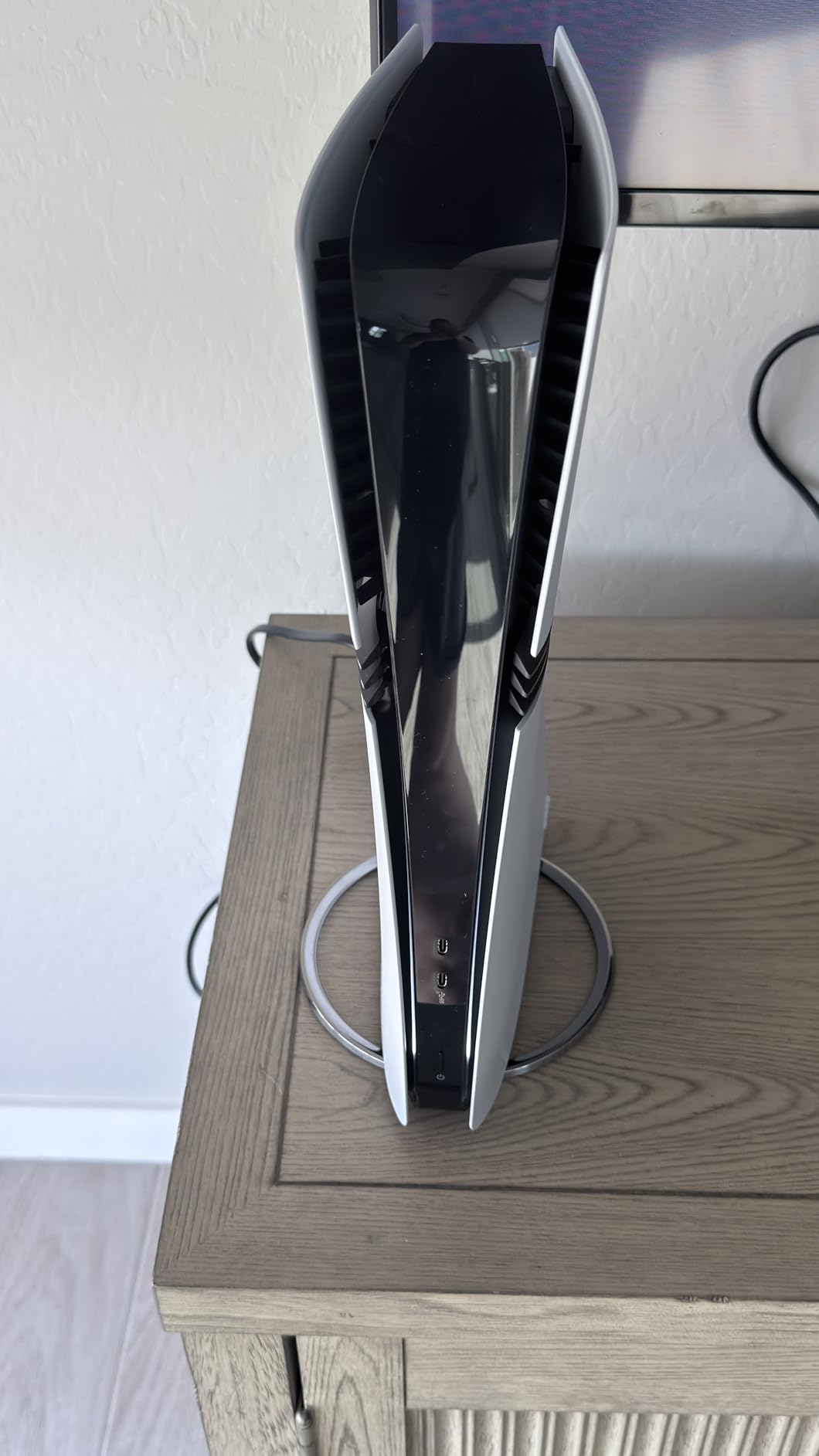 PlayStation Vertical Stand for PS5® Consoles customer photo 1