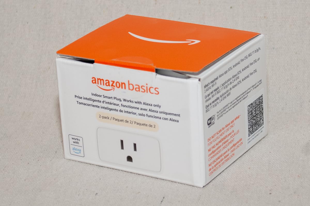 Amazon Basics Smart Plug, Works with Alexa Only, 2.4 GHz Wi-Fi, No Hub Required, 4-Pack, White customer photo 1