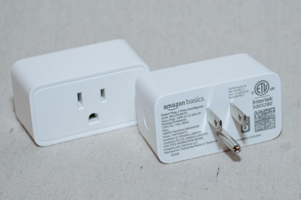 Amazon Basics Smart Plug, Works with Alexa Only, 2.4 GHz Wi-Fi, No Hub Required, 4-Pack, White customer photo 2