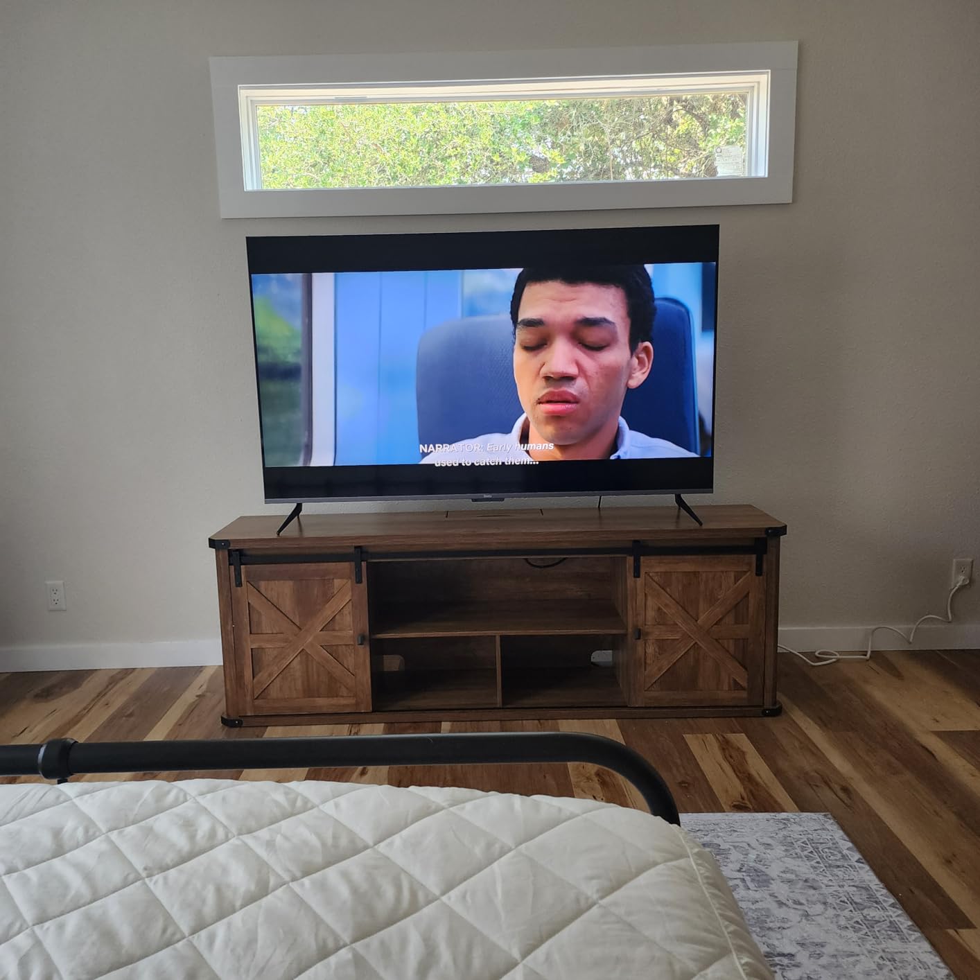 Smart TV - 75-Inch Plus Series 4K QLED RokuTV with Roku Voice Remote Pro, Dolby Vision, Striking 4K Resolution, Automatic Brightness, & Seamless Streaming - Live Local News & Sports customer photo 2