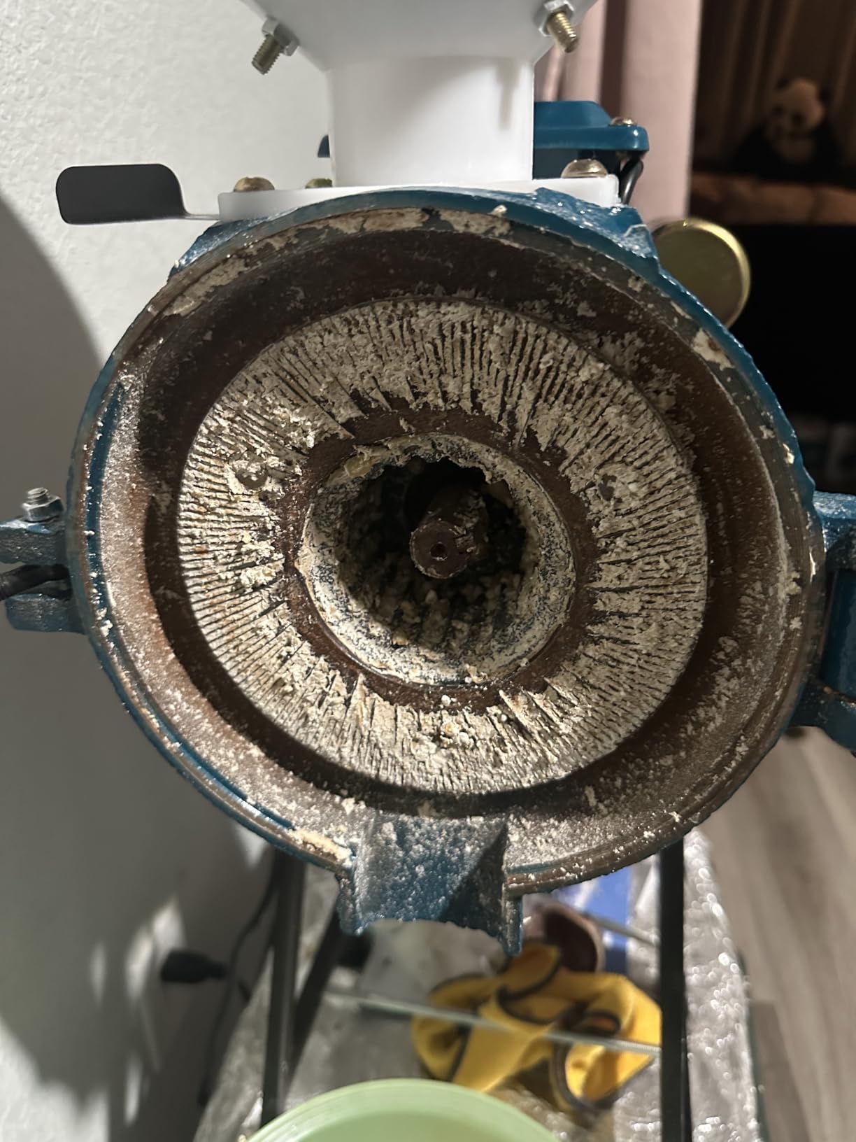 Electric Grain Grinder Mill 3000W, 110V Dry Cereals Grinder with Funnel, Commercial Electric Feed Mill Dry Grinder, Rice Corn Grain Coffee Wheat Feed Mill Flour Mill customer photo 2