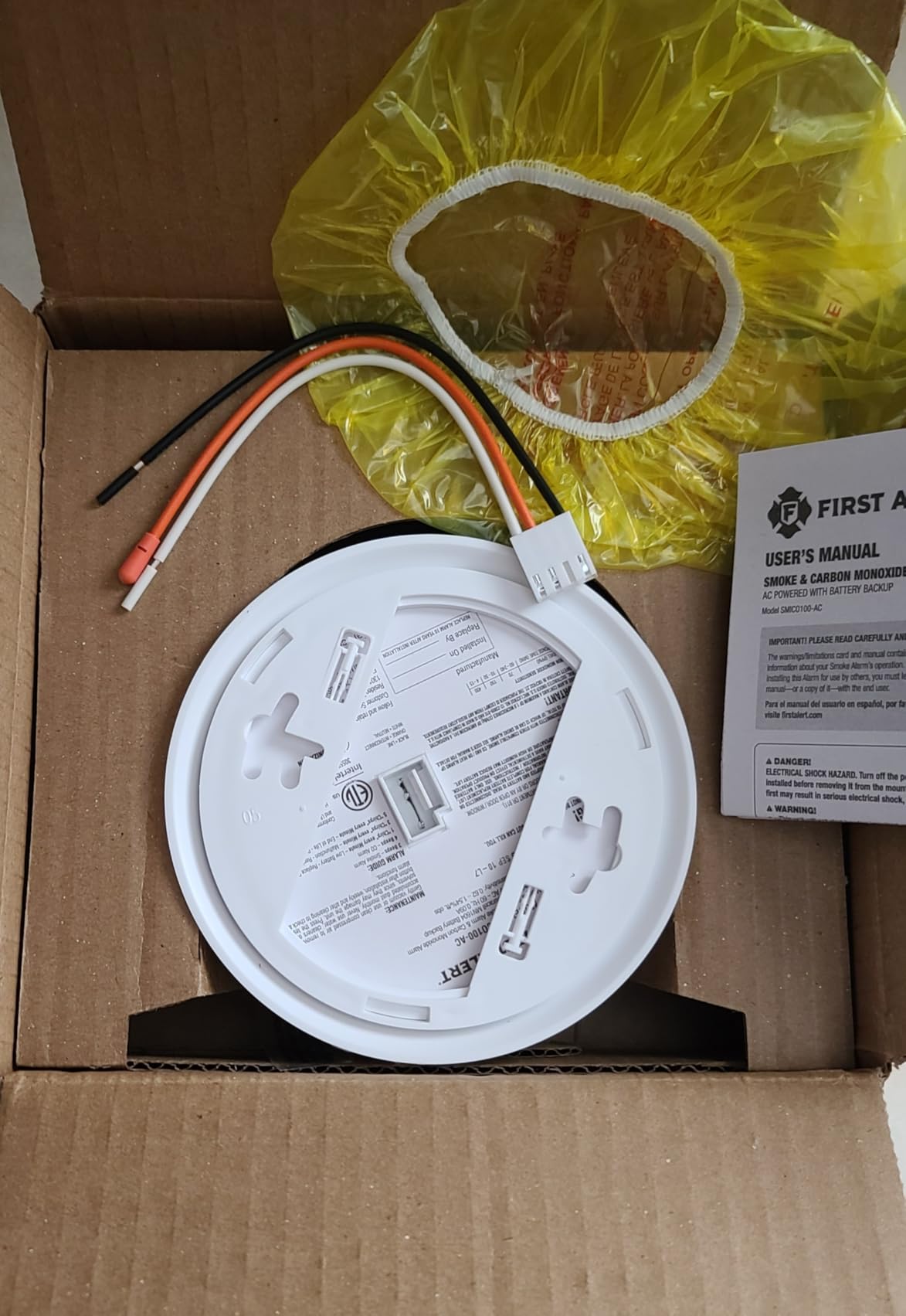 First Alert Combination Smoke & Carbon Monoxide Alarm, Interconnect Hardwire Detector with Battery Backup, SMICO100-AC, 1-Pack customer photo 2