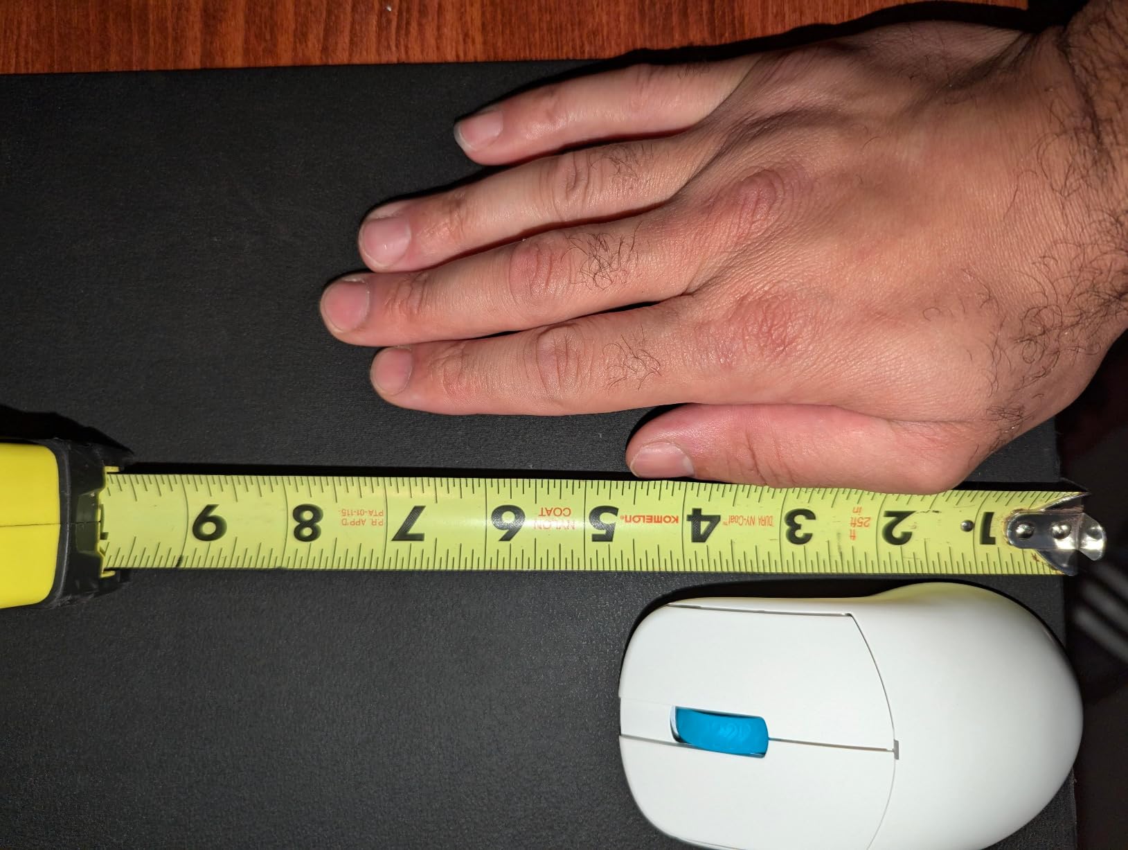 Lamzu Atlantis Mini Pro Wireless Gaming Mouse, Ultra Lightweight 51g, Mechanical Switch, Symmetrical, 26000 DPI, MCU Nordic 52840, PAW3395 Sensor, 4K Compatible, for Small Hand Gamer - Polar White customer photo 1