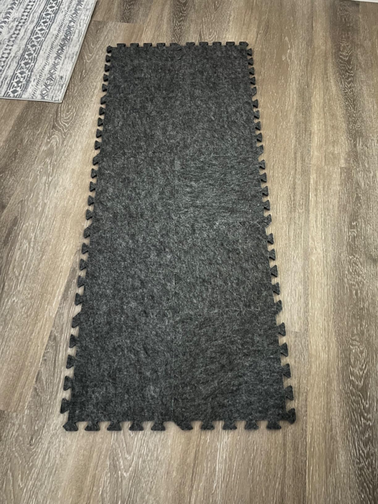 BXI Soundproof Interlocking Rug Pad 16 Pcs, 11x11x0.4 inches Non Slip Rug Pads, High Density Noise Reduction Puzzle Felt Carpet Padding customer photo 2