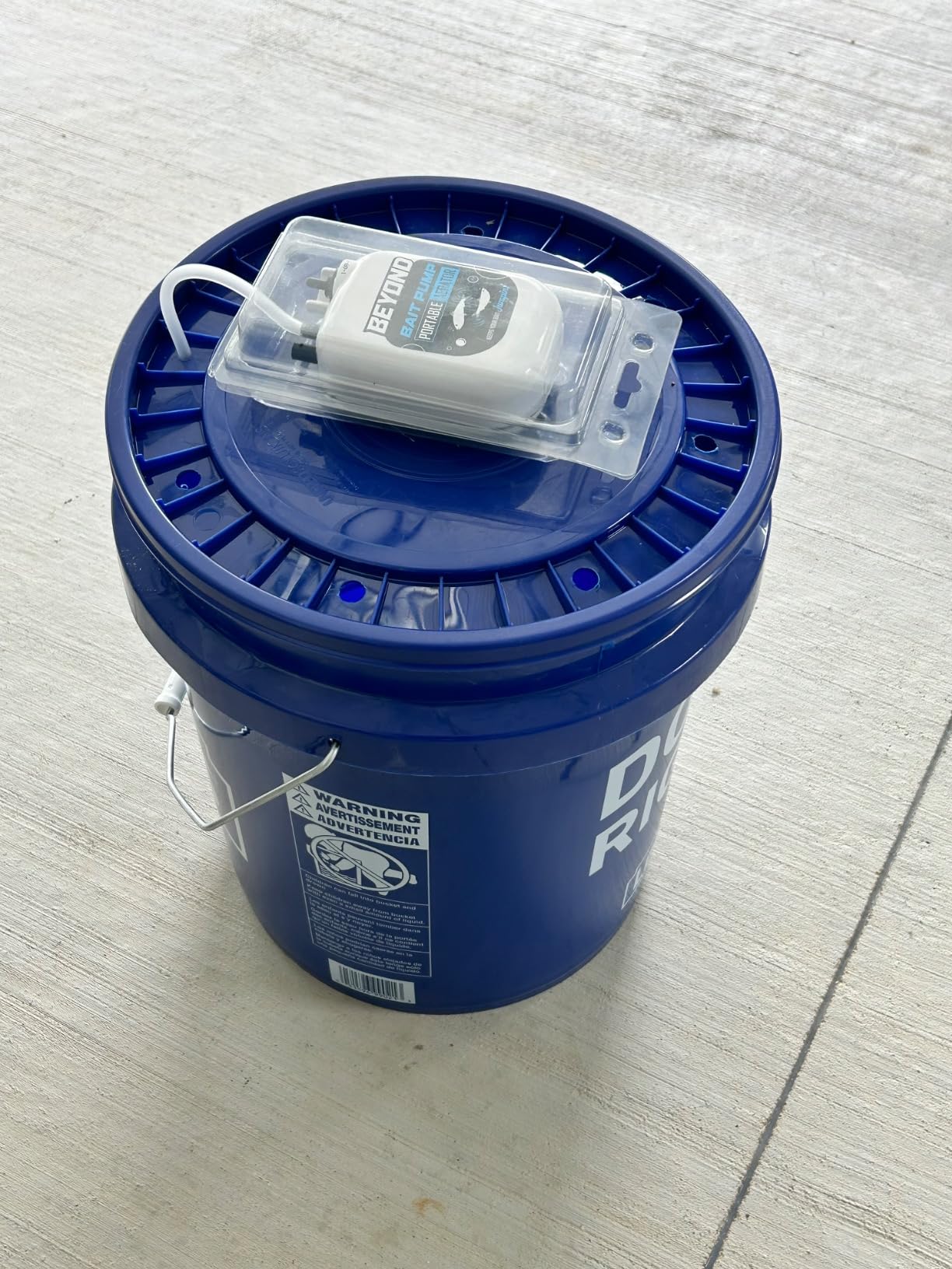 Beyond Bait Pump Portable Live Bait Aerator - Long Lasting Battery Powered Bubbler - Water Resistant Design- XL Air Stone Keep Your Bait Alive Longer customer photo 2