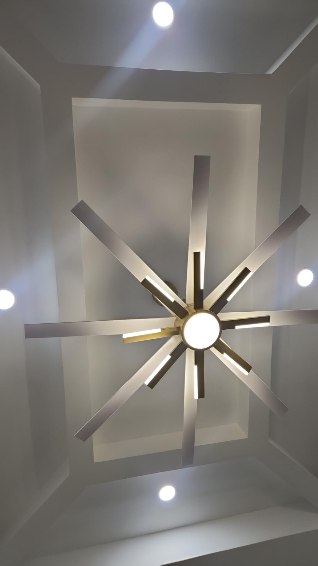 72 inch Large Ceiling Fans with Lights and Remote，Indoor/Outdoor Modern Ceiling Fan for Living Room Patio，6 Speed Reversible，8 Blades and 9 Lights，3 CCT，Black Gold customer photo 1