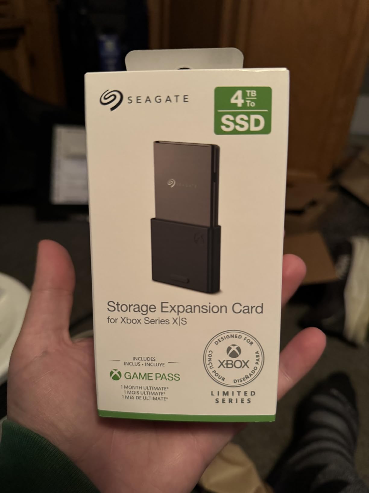 Seagate Storage Expansion Card for Xbox Series X|S 4TB Solid State Drive - NVMe Expansion SSD for Xbox Series X|S (STJR4000400) customer photo 1