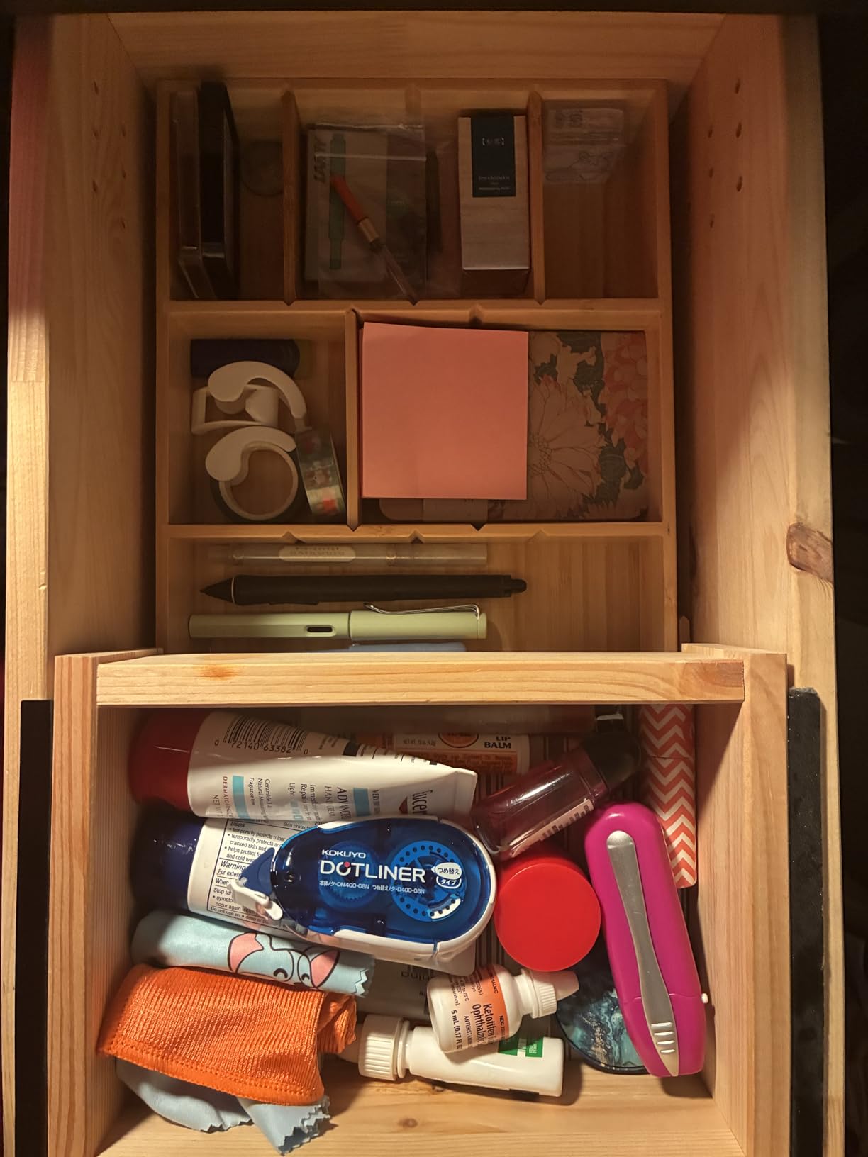 Umilife Desk Drawer Organizer, Bamboo Wood Organizer Tray with Adjustable Compartments, Office Desk Accessories Supplies Organization Storage, 12