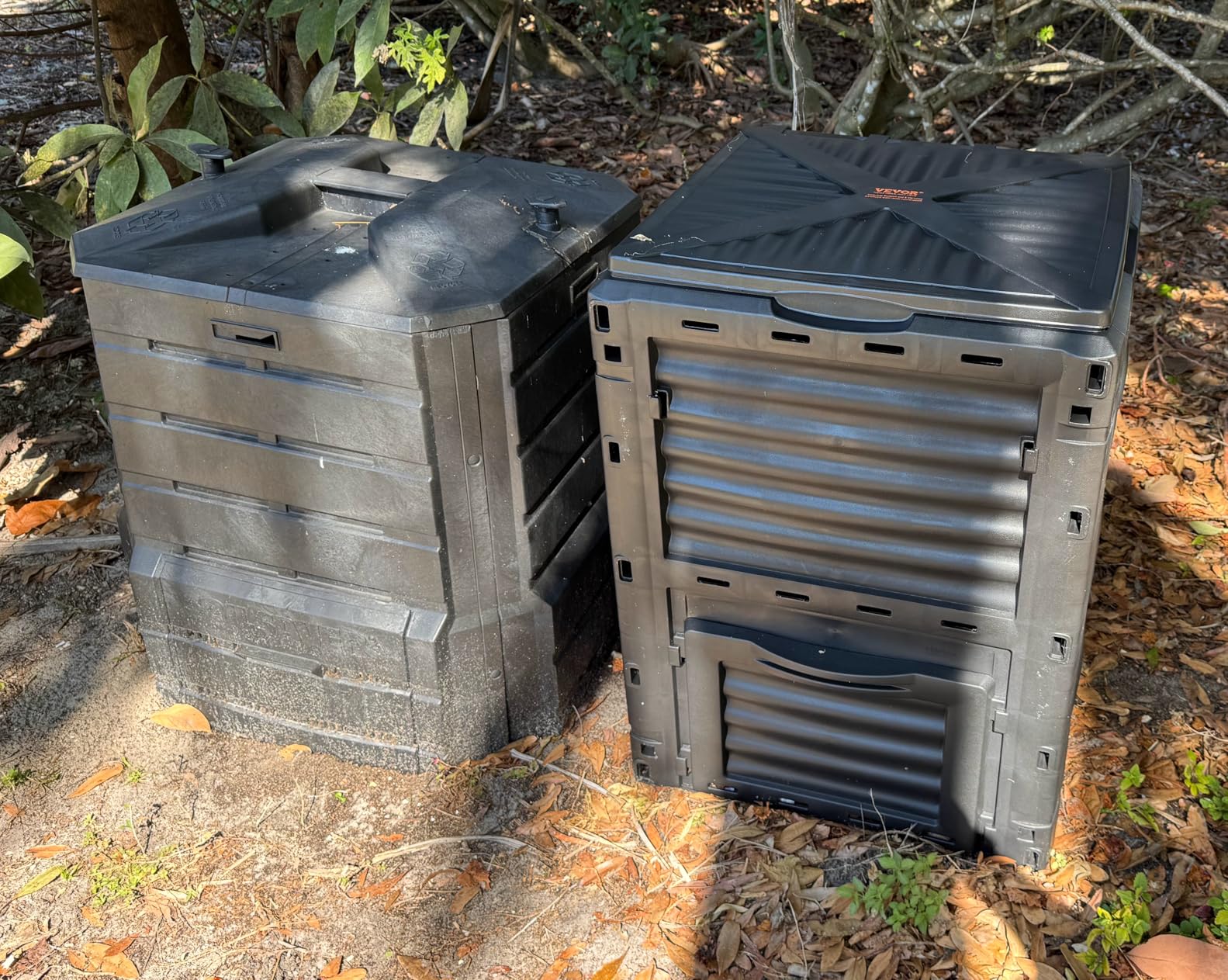 VEVOR Garden Compost Bin 80 Gallon, BPA Free Composter, Large Capacity Outdoor Composting Bin with Top Lid and Bottom Door, Easy Assembling, Lightweight, Fast Creation of Fertile Soil customer photo 2