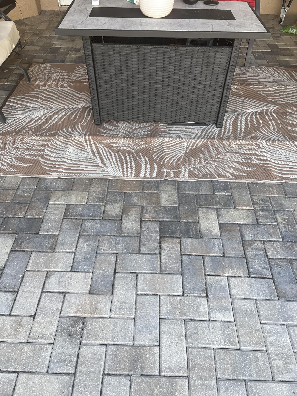 Pauwer Waterproof Outdoor Rug 5x8, Reversible Plastic Straw Patio Camping Rug, Indoor Outdoor RV Mat Carpet for Deck, Camper, Porch, Balcony, Backyard, Picnic, Leaf Brown customer photo 2