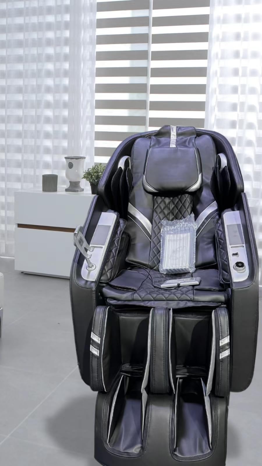 MassaMAX 4D Full Body Massage Chair with Zero Gravity, Extendable Footrest, SL Track, 15 Modes, AI Voice Control, Yoga Stretch, Foot Rollers, and Waist & Calves Heating Comfort with Cover customer photo 1