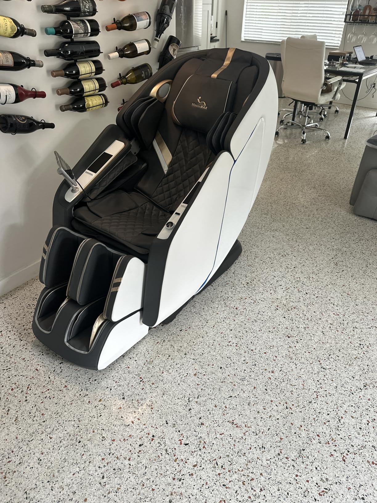 MassaMAX 4D Full Body Massage Chair with Zero Gravity, Extendable Footrest, SL Track, 15 Modes, AI Voice Control, Yoga Stretch, Foot Rollers, and Waist & Calves Heating Comfort with Cover customer photo 2