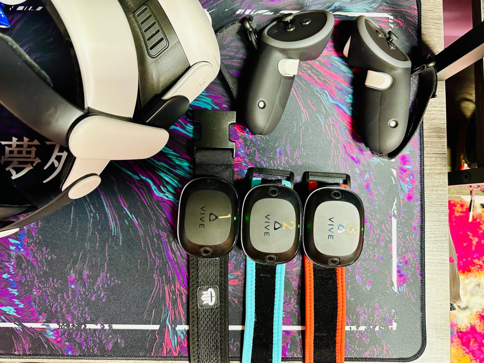 HTC Vive Ultimate Tracker 3 Pack + Dongle - VR Full Body Tracking customer photo 1