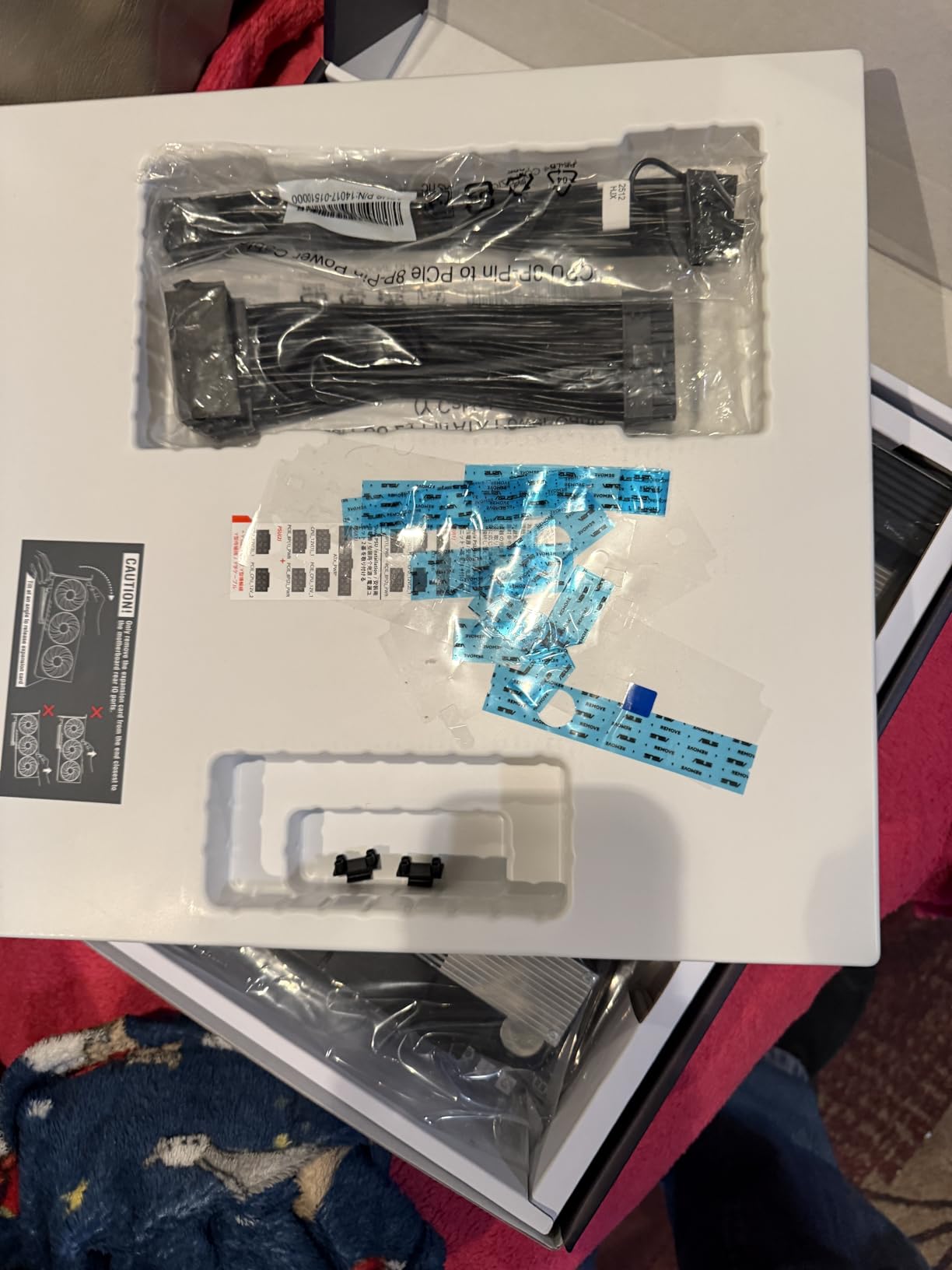 ASUS Pro WS WRX90E-SAGE SE EEB Workstation Motherboard, AMD Ryzen Threadripper PRO 7000 WX-Series, ECC R-DIMM DDR5, 32 Power-Stage, 7xPCIe 5.0x16, PCIe 5.0 M.2, 10Gb & 2.5Gb LAN, Multi-GPU Support customer photo 2