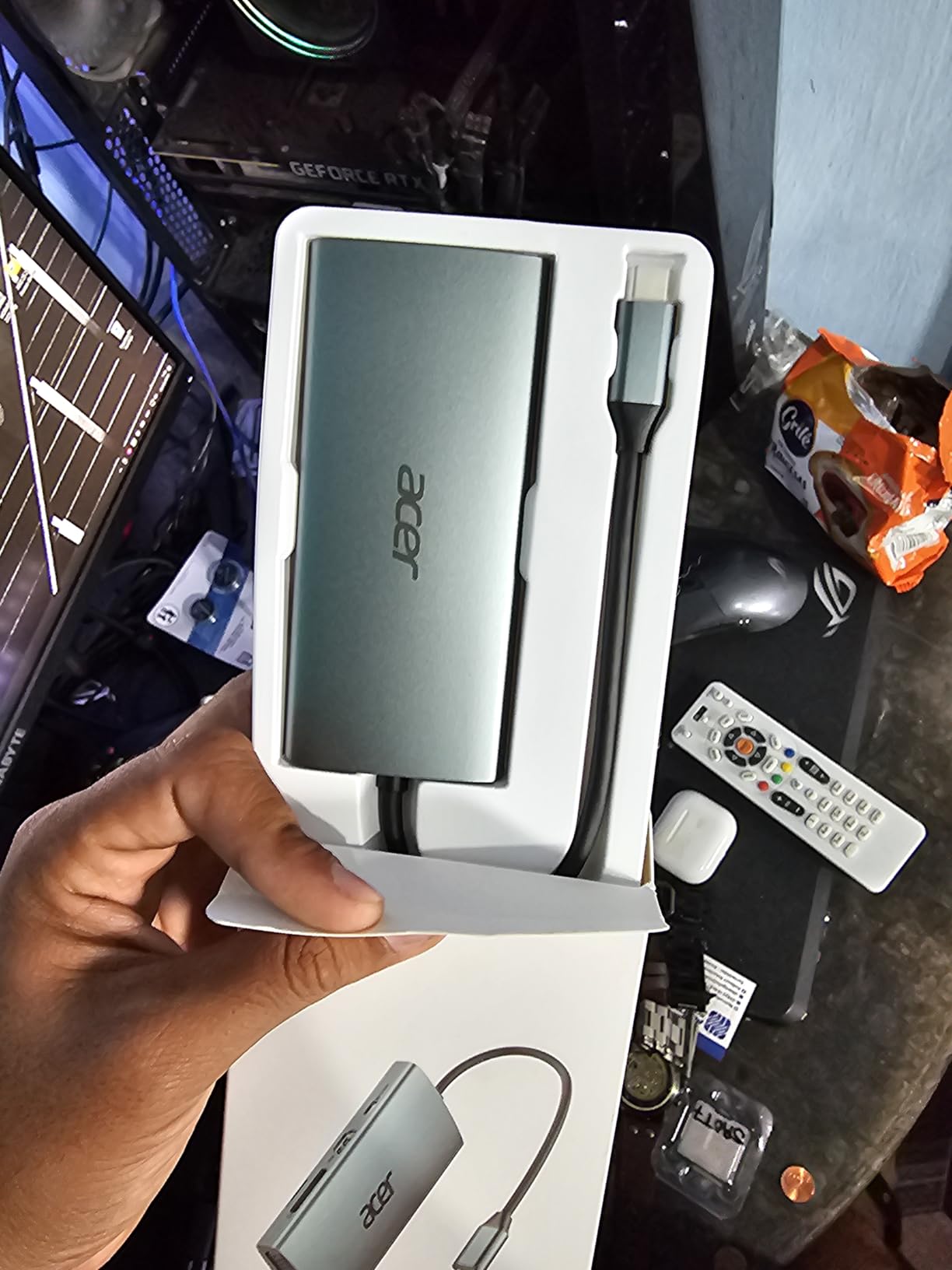 Acer USB C Hub with 4k HDMI, 9-in-1 USB C to Ethernet Adapter, 5Gbps USB-A 3.0 Docking Station, VGA, SD Card Reader, PD 100W customer photo 2