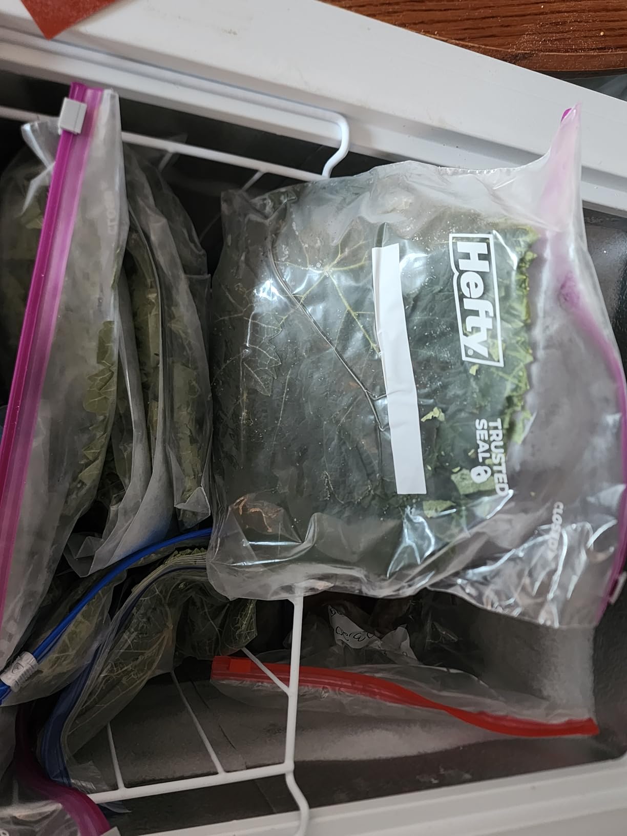 Midea MERC04C4BAWW Chest Freezer, 3.5 Cubic Feet Freezer With Removable Basket, Interior LED Light, Adjustable Temperature, For Kitchen Apartment Office, White customer photo 2