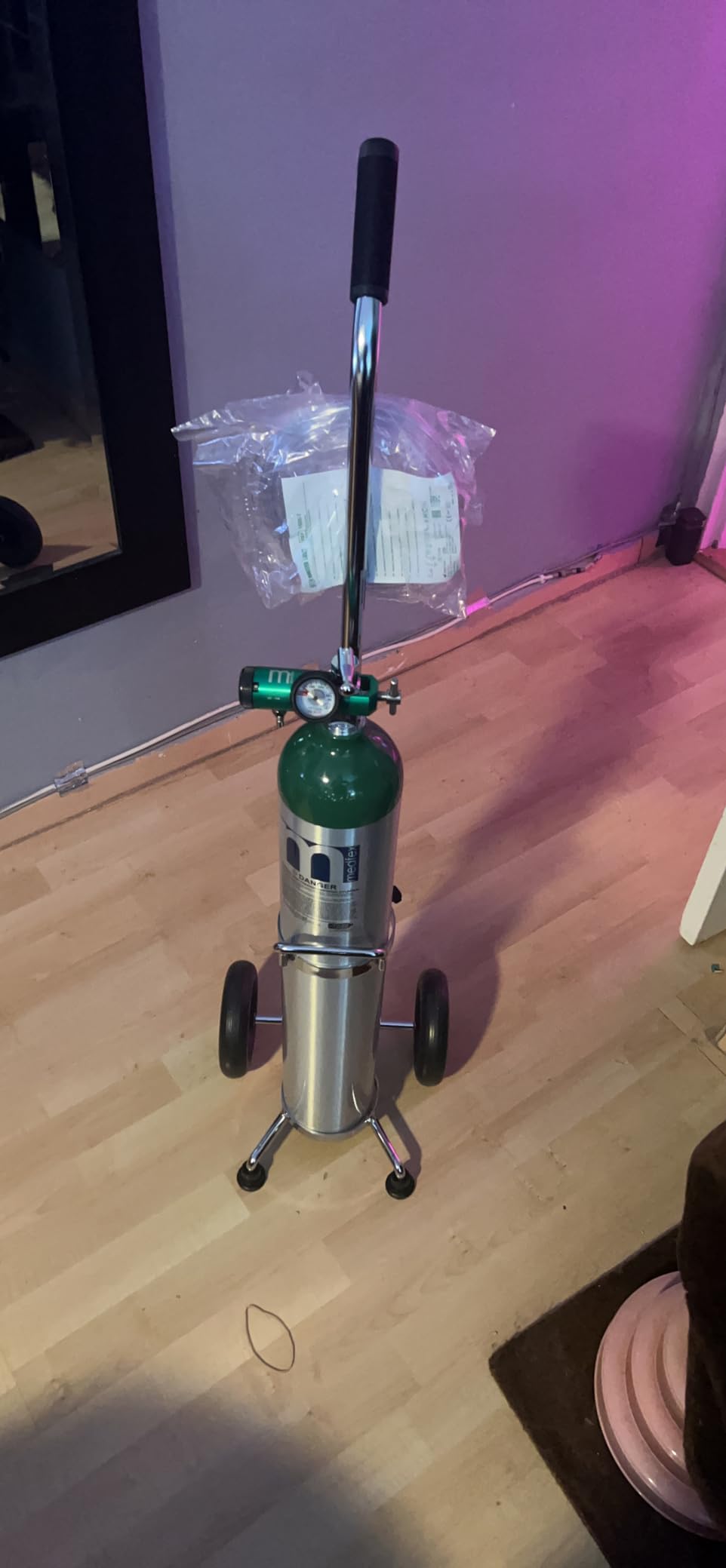 Medfex Oxygen Tank Complete Set - USA Made | 680 Liter Capacity - Standard Size Kit customer photo 2